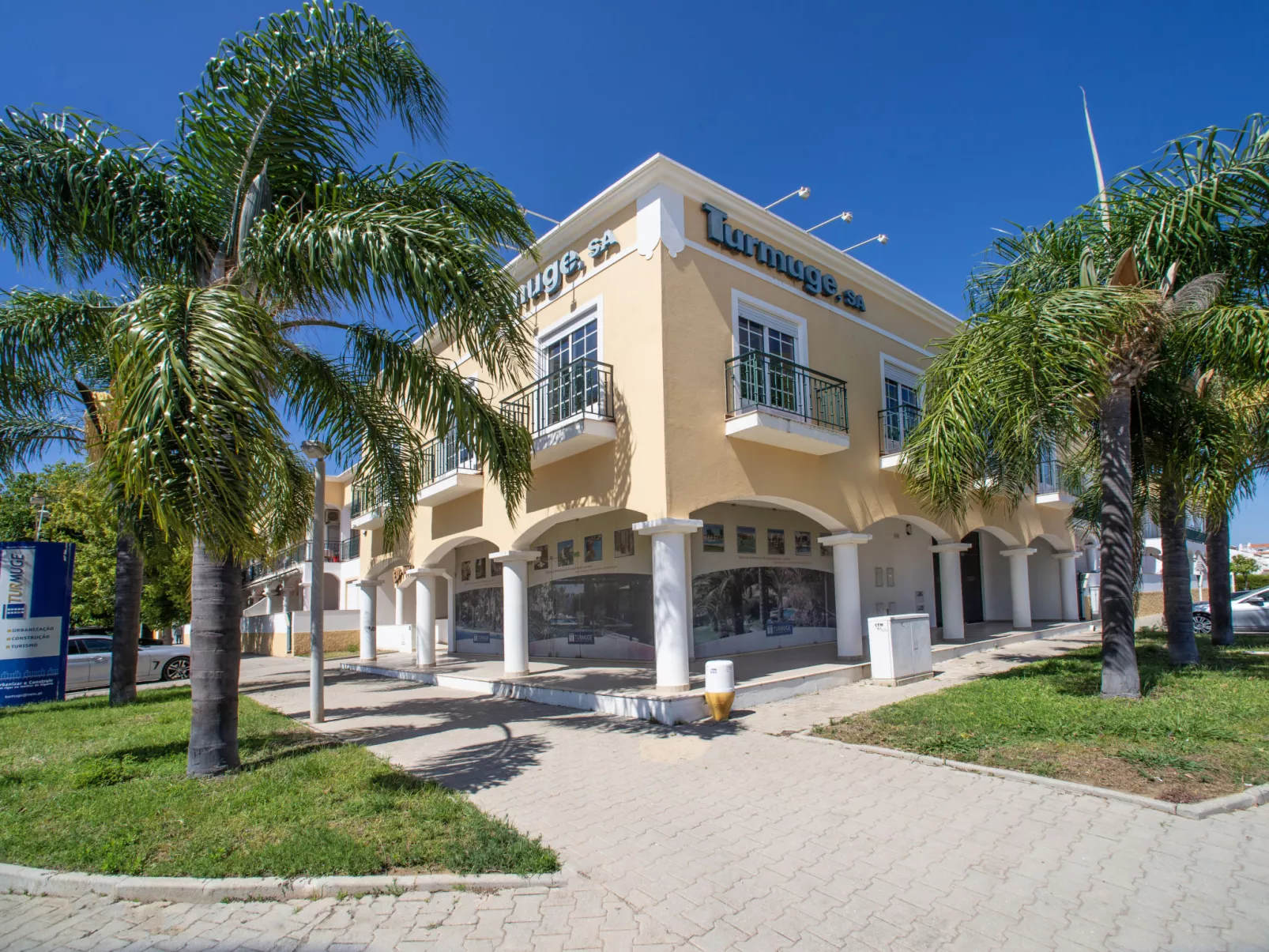 Rota do Sol-Outside