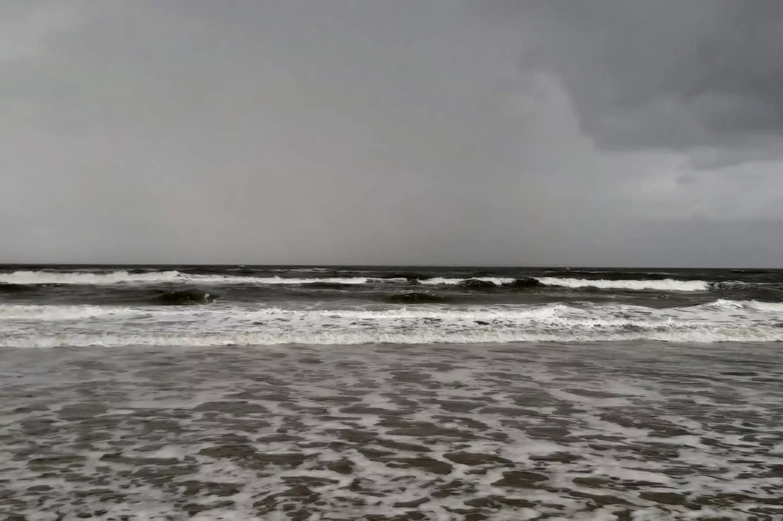 Spacious Retreat for 20 - By Traum Ferienwohnungen-Water view