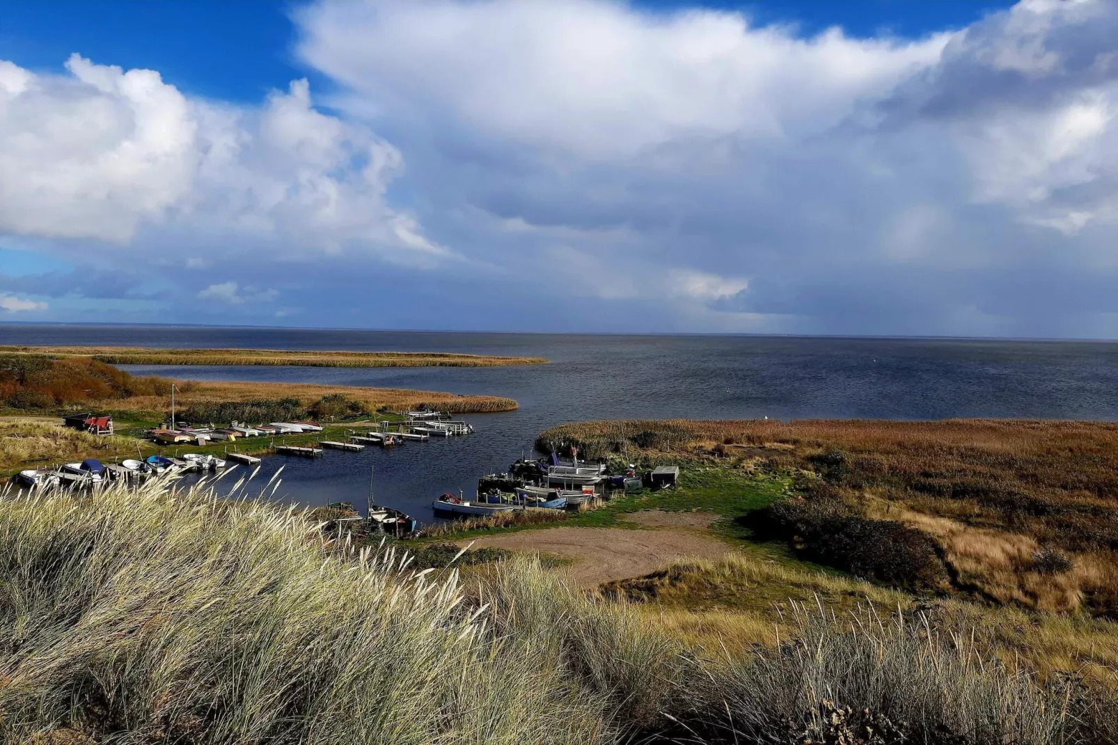 Panoramic View Retreat - By Traum Ferienwohnungen-Water view