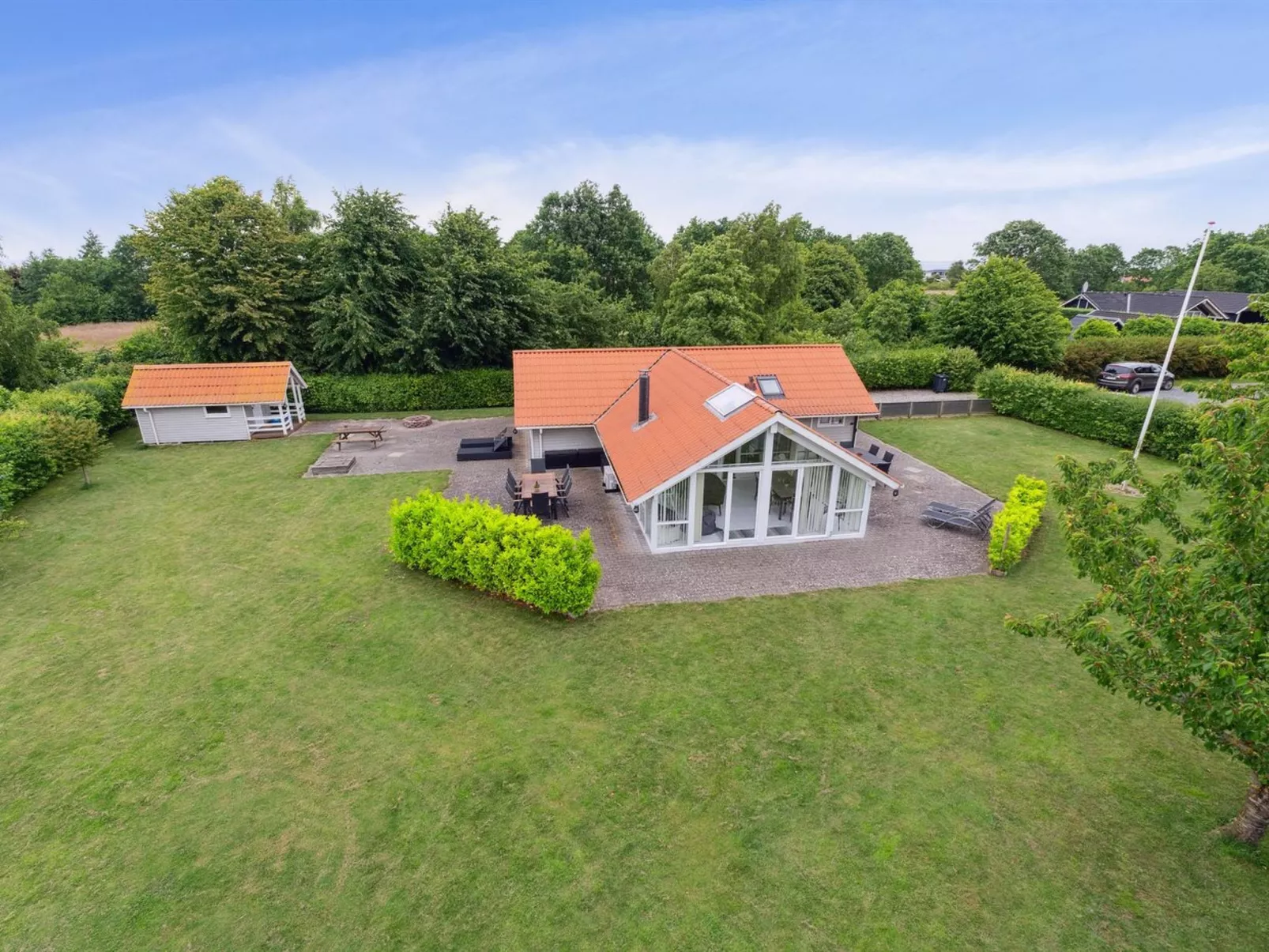 "Chrisse" - 250m from the sea-Outside