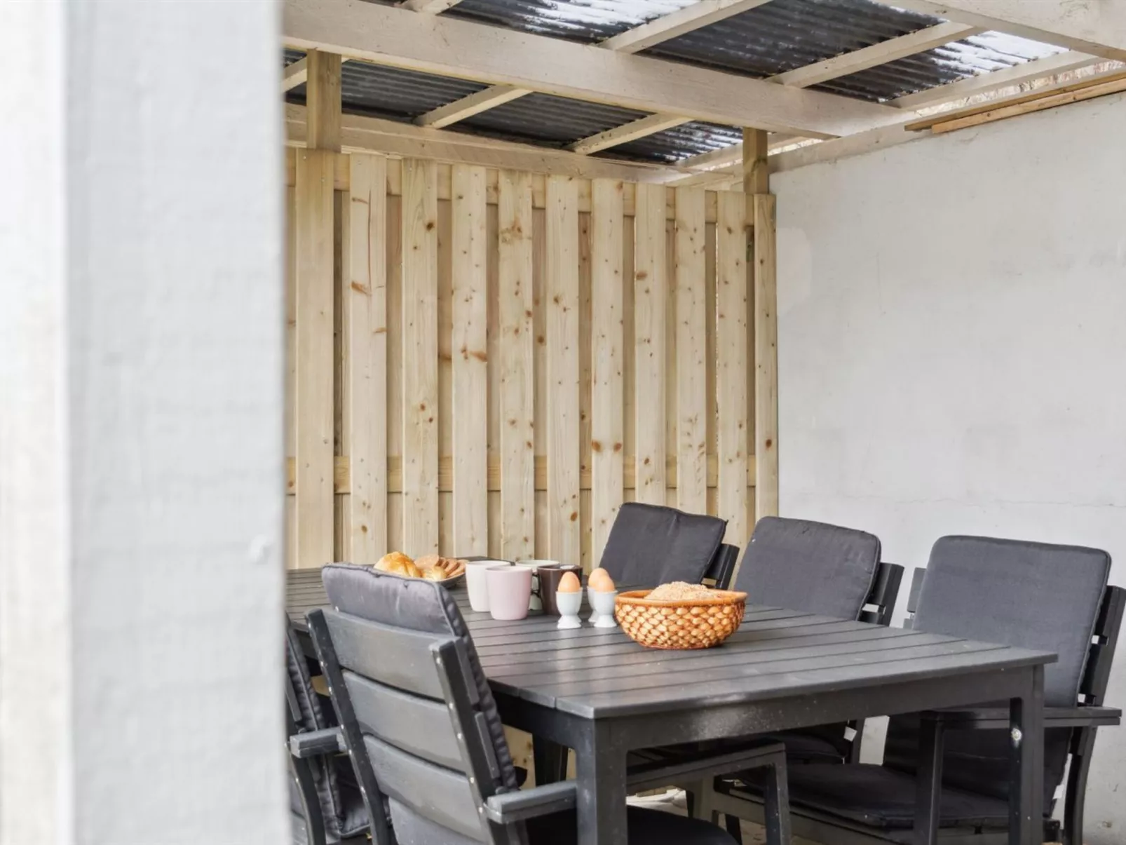 "Laurens" - 800m from the sea-Outside