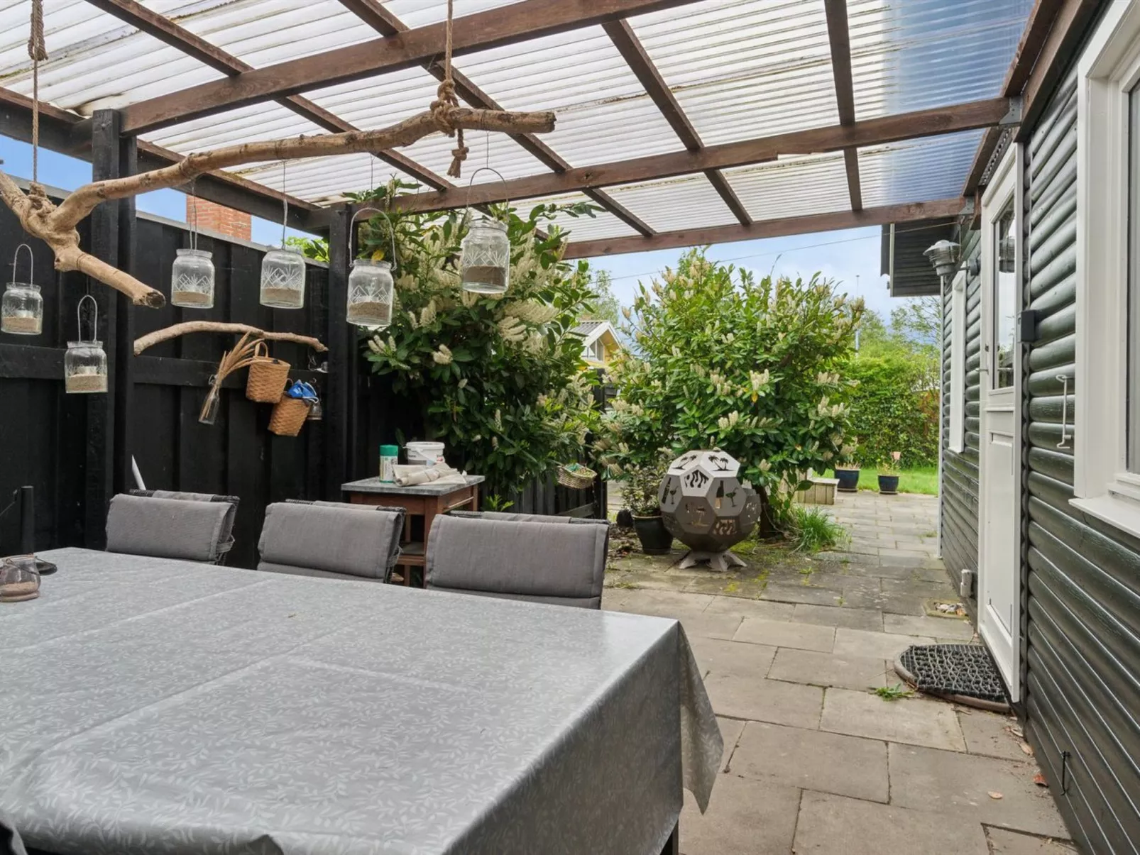 "Ritha" - 175m from the sea-Outside