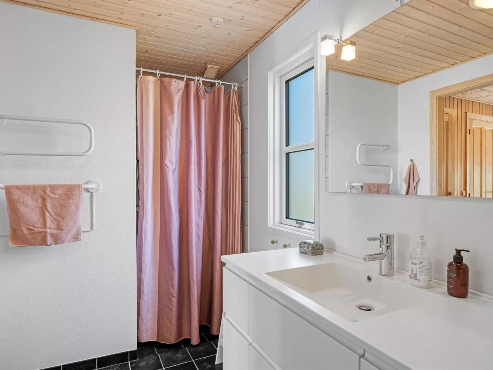 "Andrea" - 1.6km from the sea-Drinnen