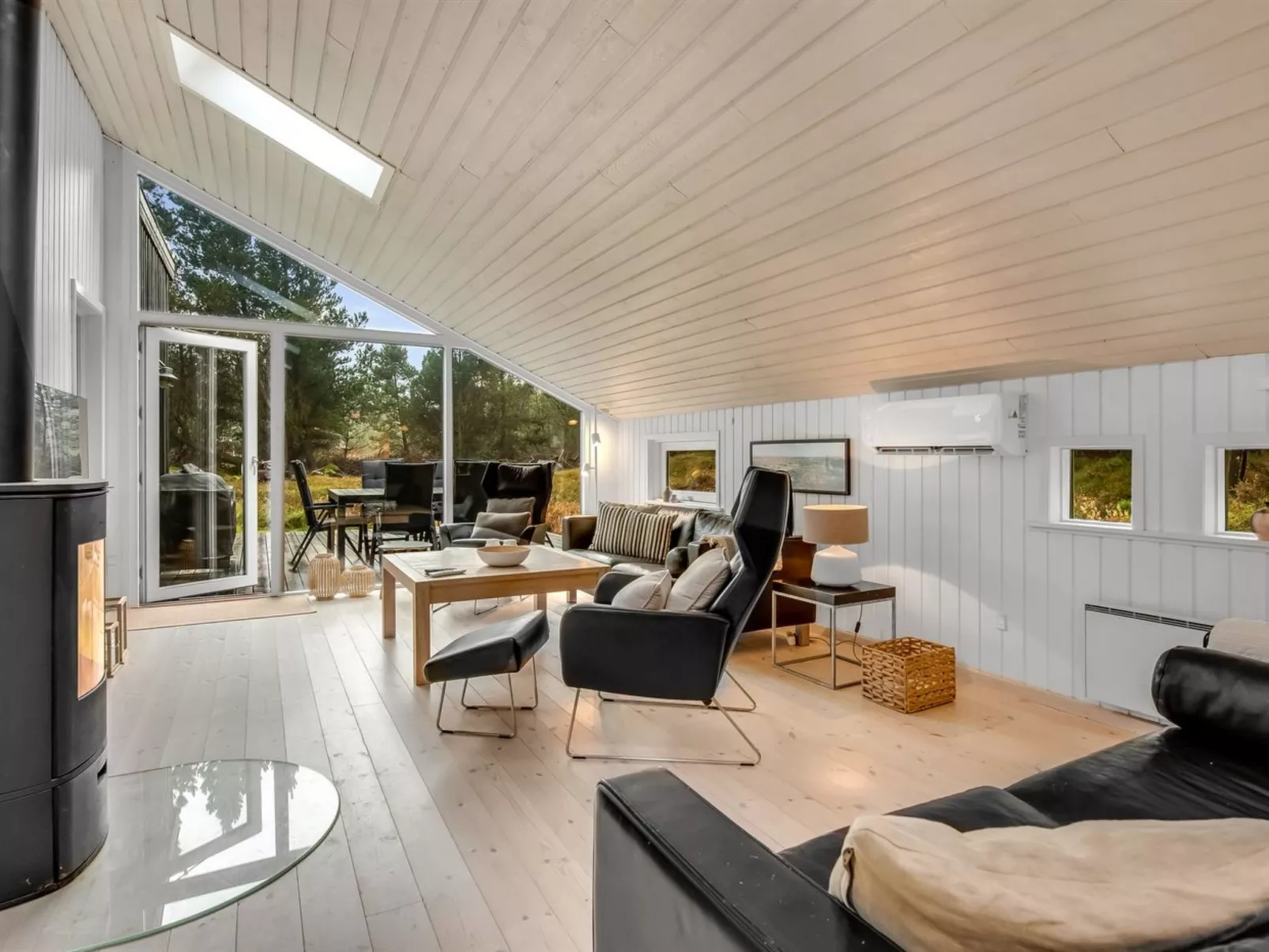 "Emila" - 2.2km from the sea-Drinnen