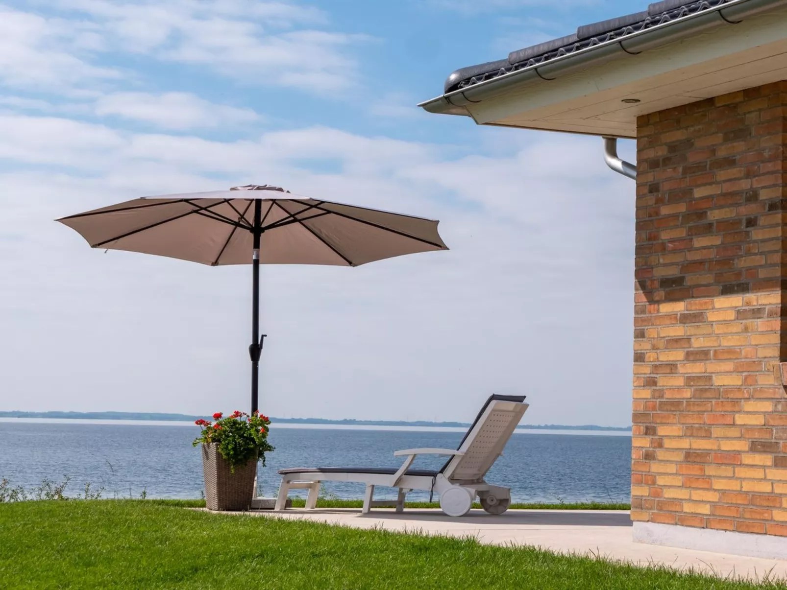 "Volmar" - 10m from the sea-Draußen