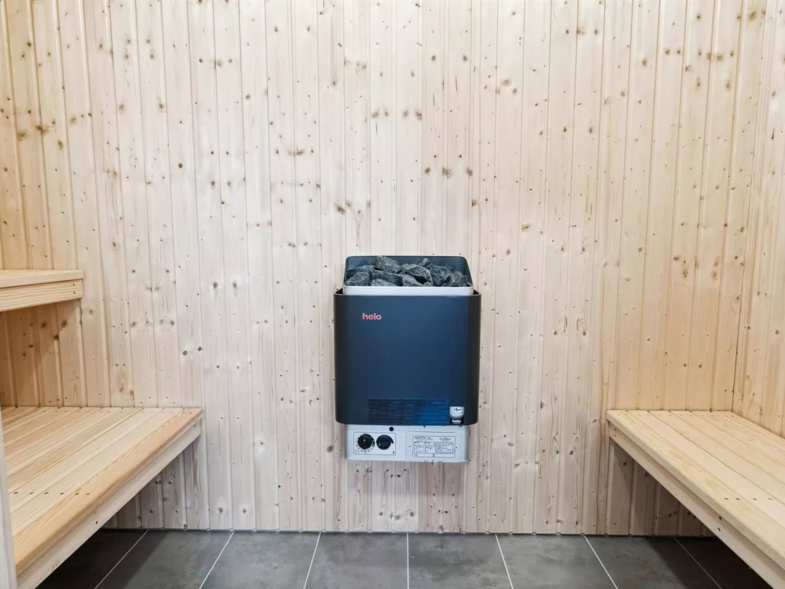 "Halvor" - 275m from the sea-Dedans