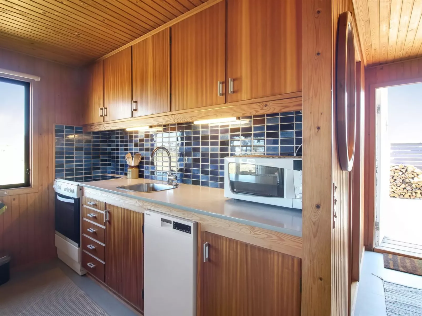 "Mira" - 375m from the sea-Dedans