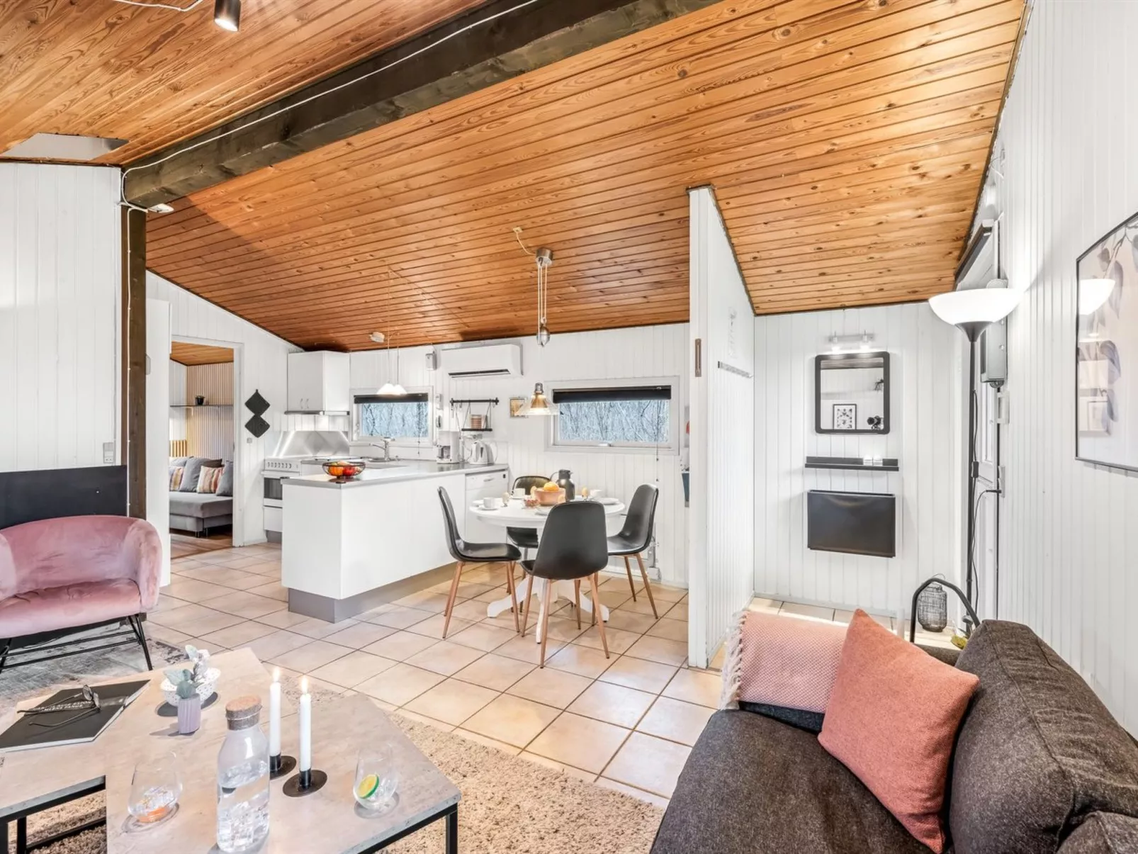 "Barni" - 11km from the sea-Drinnen