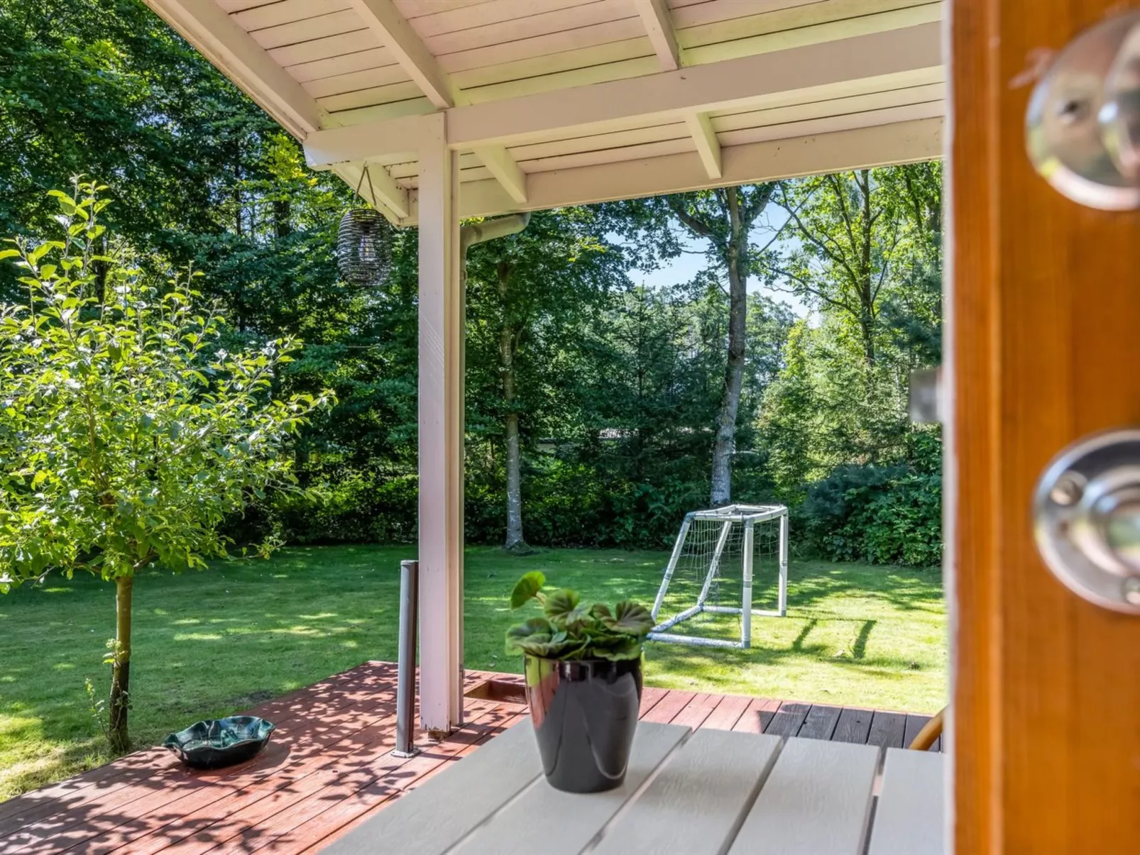 "Sofja" - 175m to the fjord-Outside