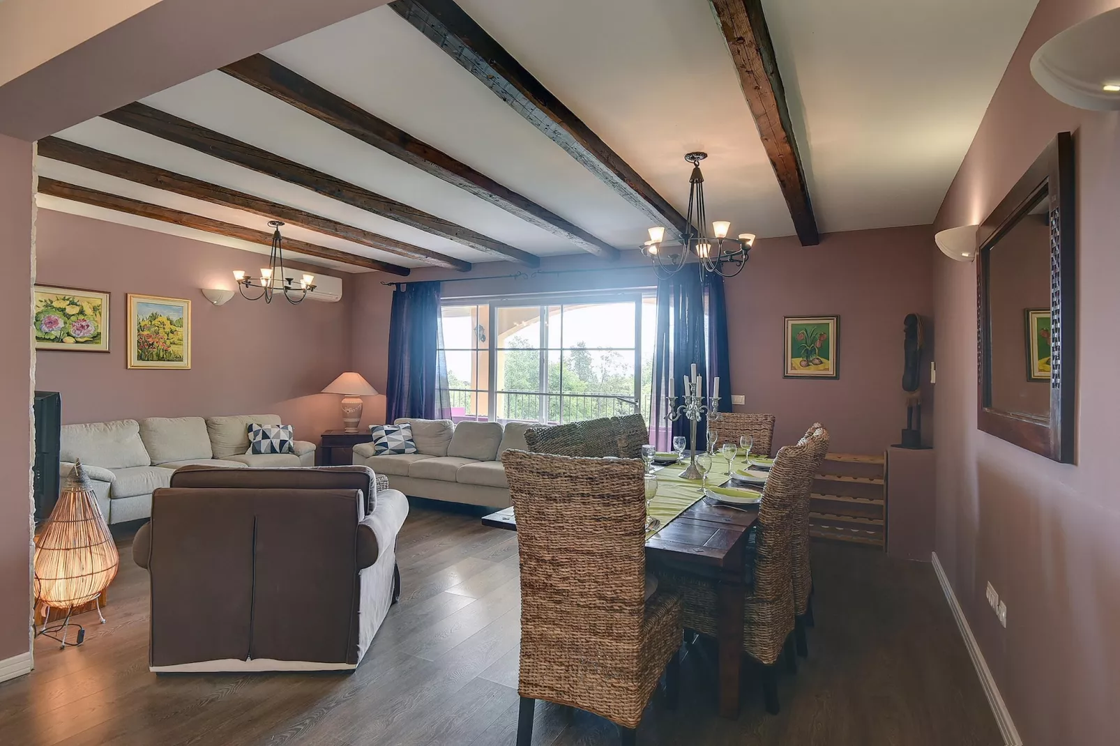 Villa Ari-Wohnzimmer