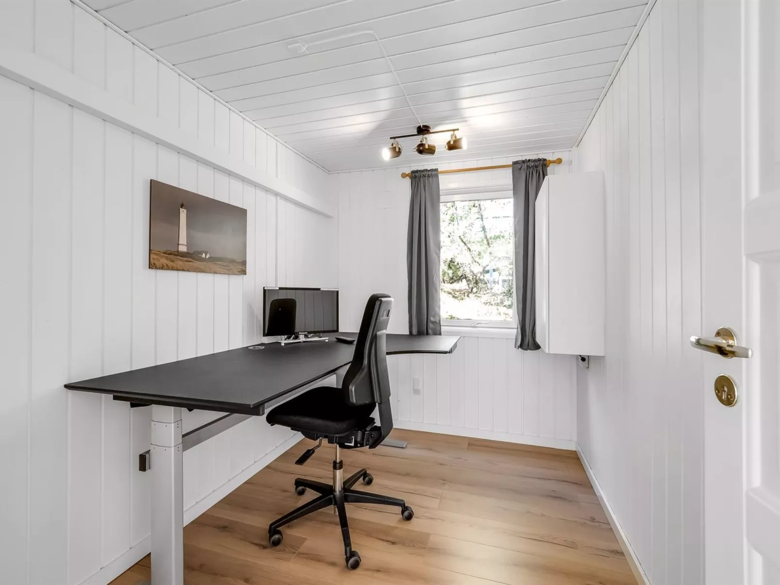 "Allen" - 1km from the sea-Inside