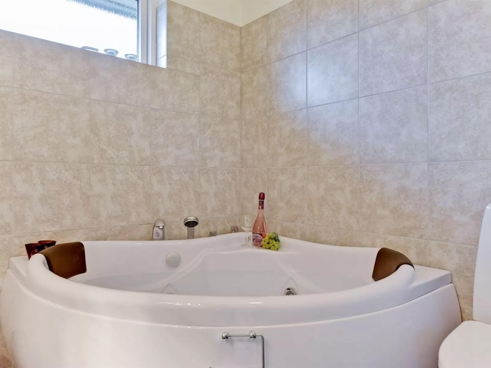 "Sada" - 12km from the sea-Inside