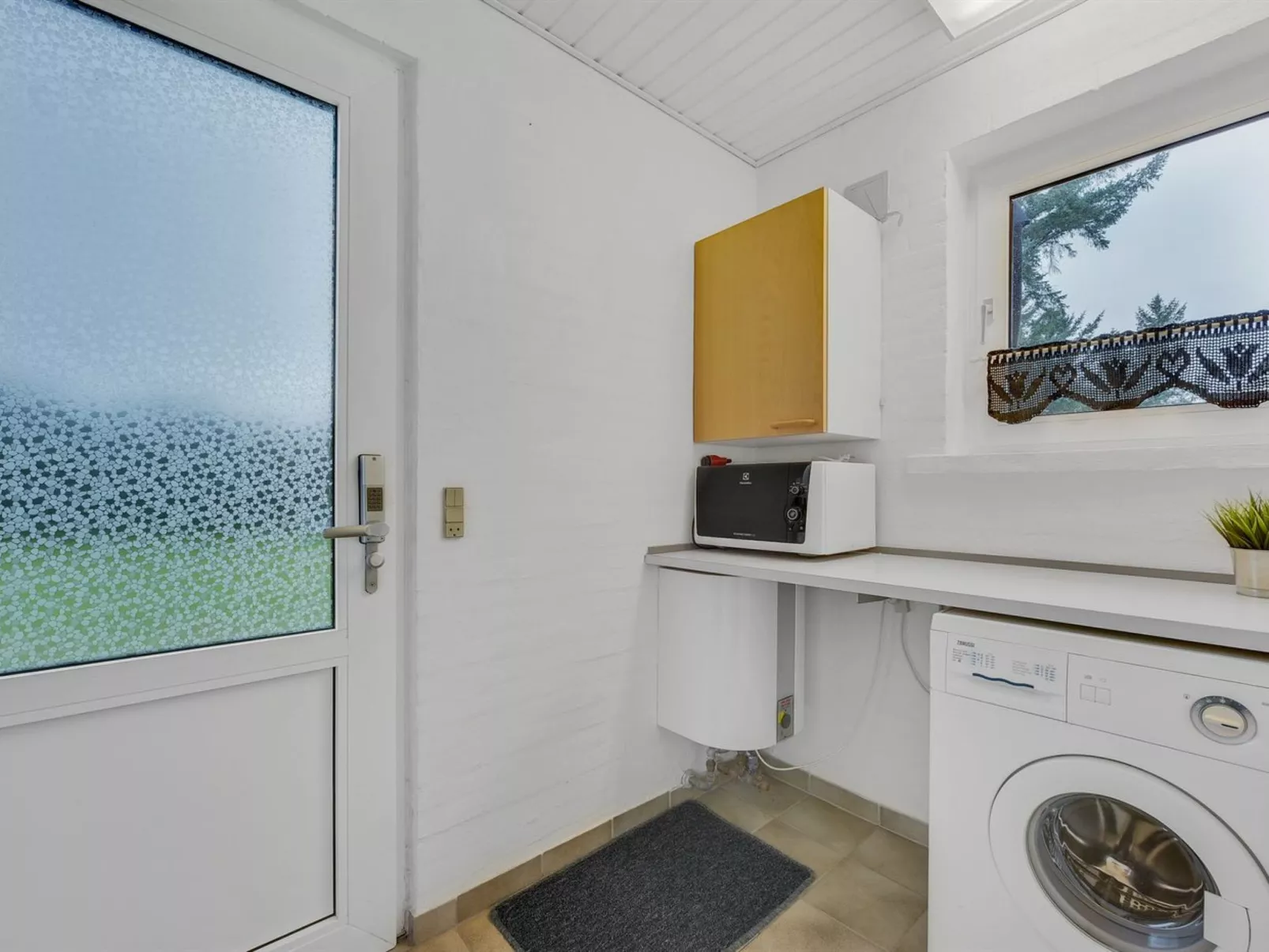 "Pernilla" - 2km from the sea-Inside