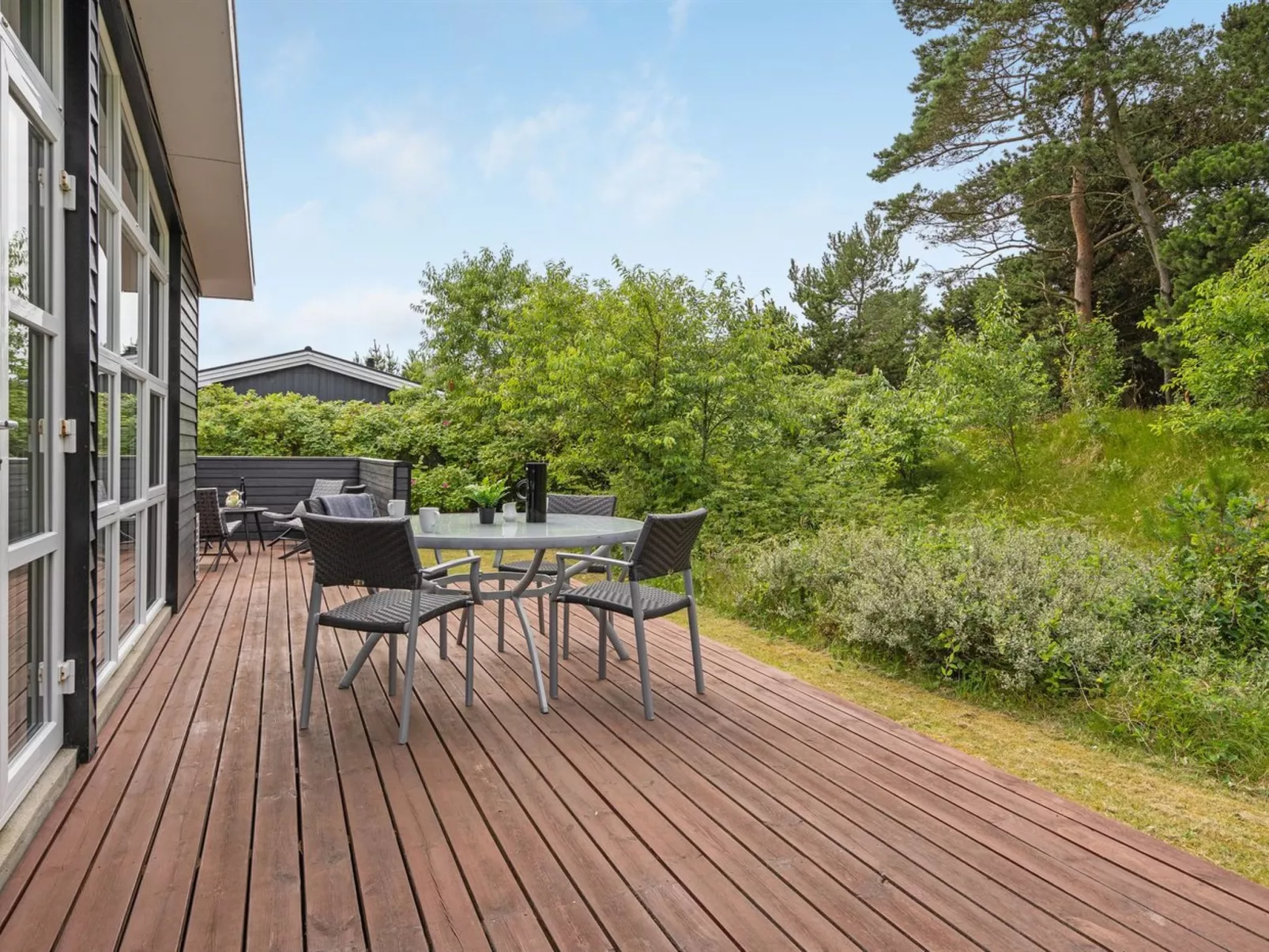 "Akkar" - 1.8km from the sea-Outside