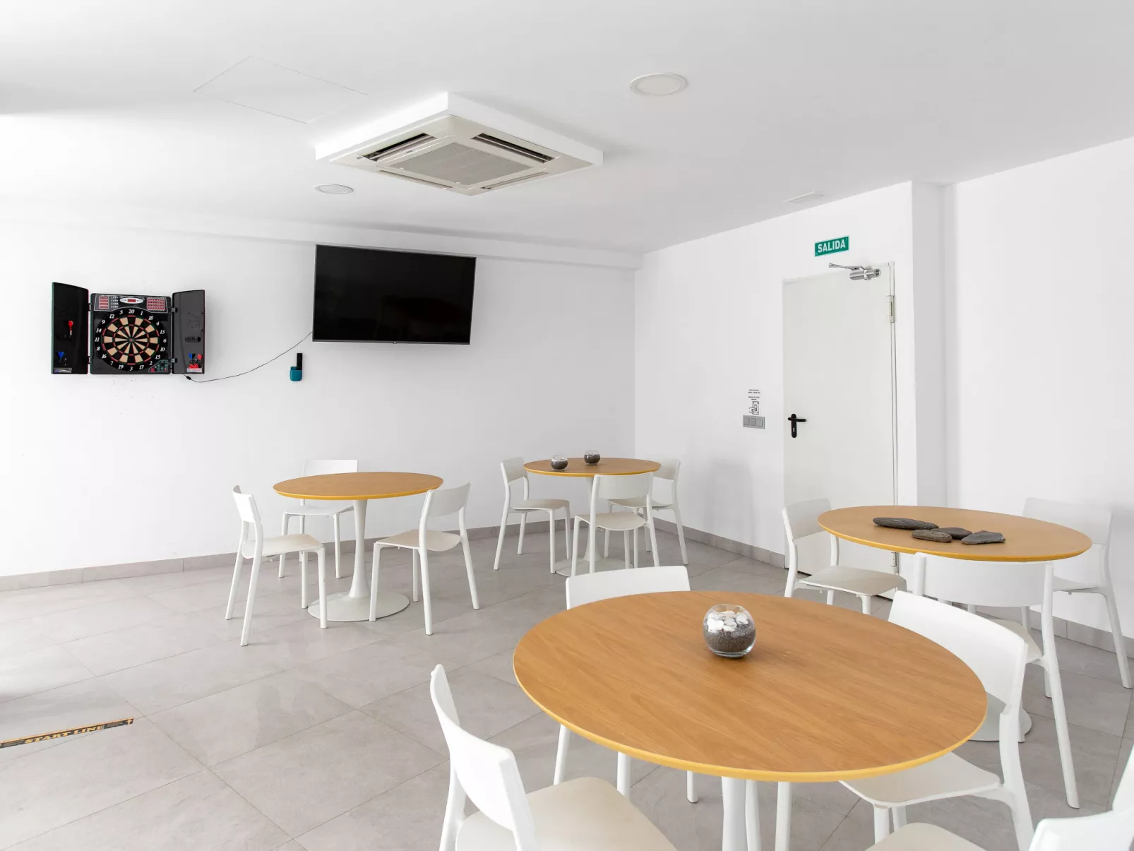 Bayview Hills-Drinnen