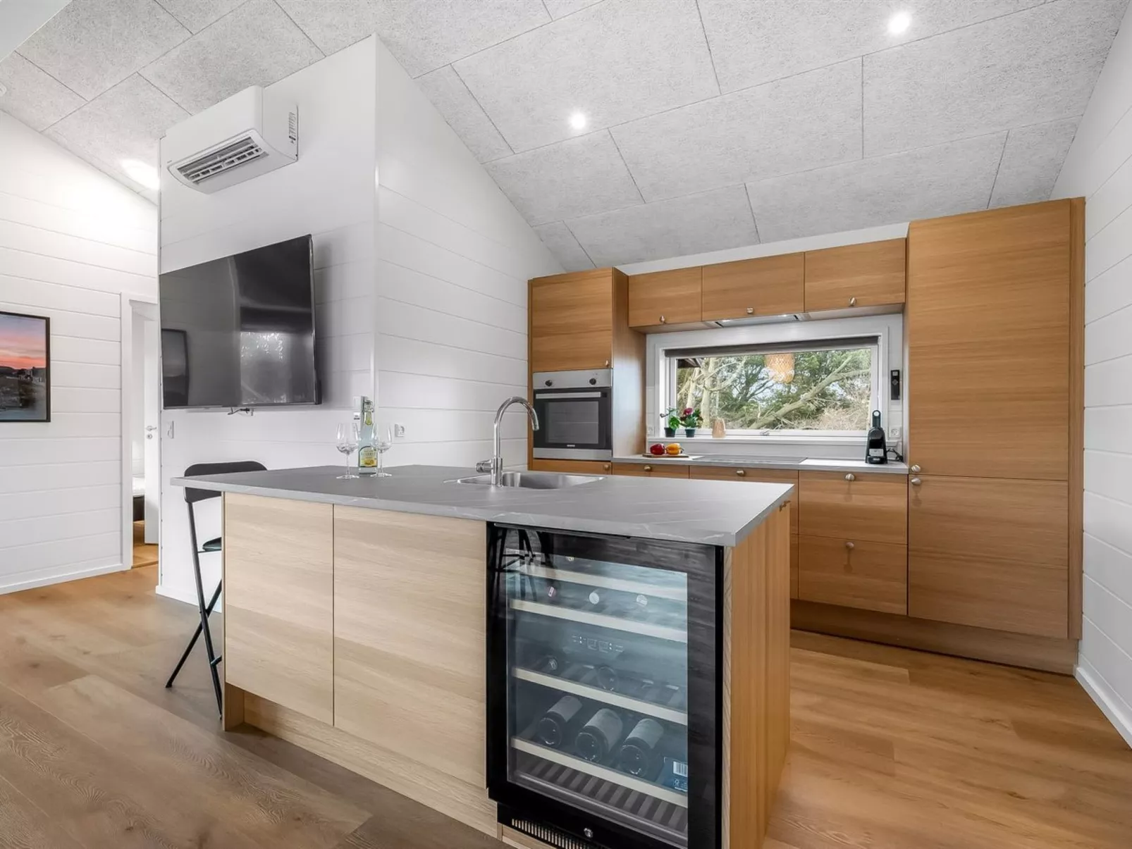 "Elisenda" - 625m from the sea-Drinnen