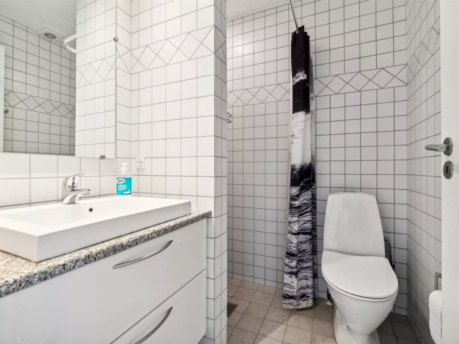 "Feodora" - 100m from the sea-Drinnen