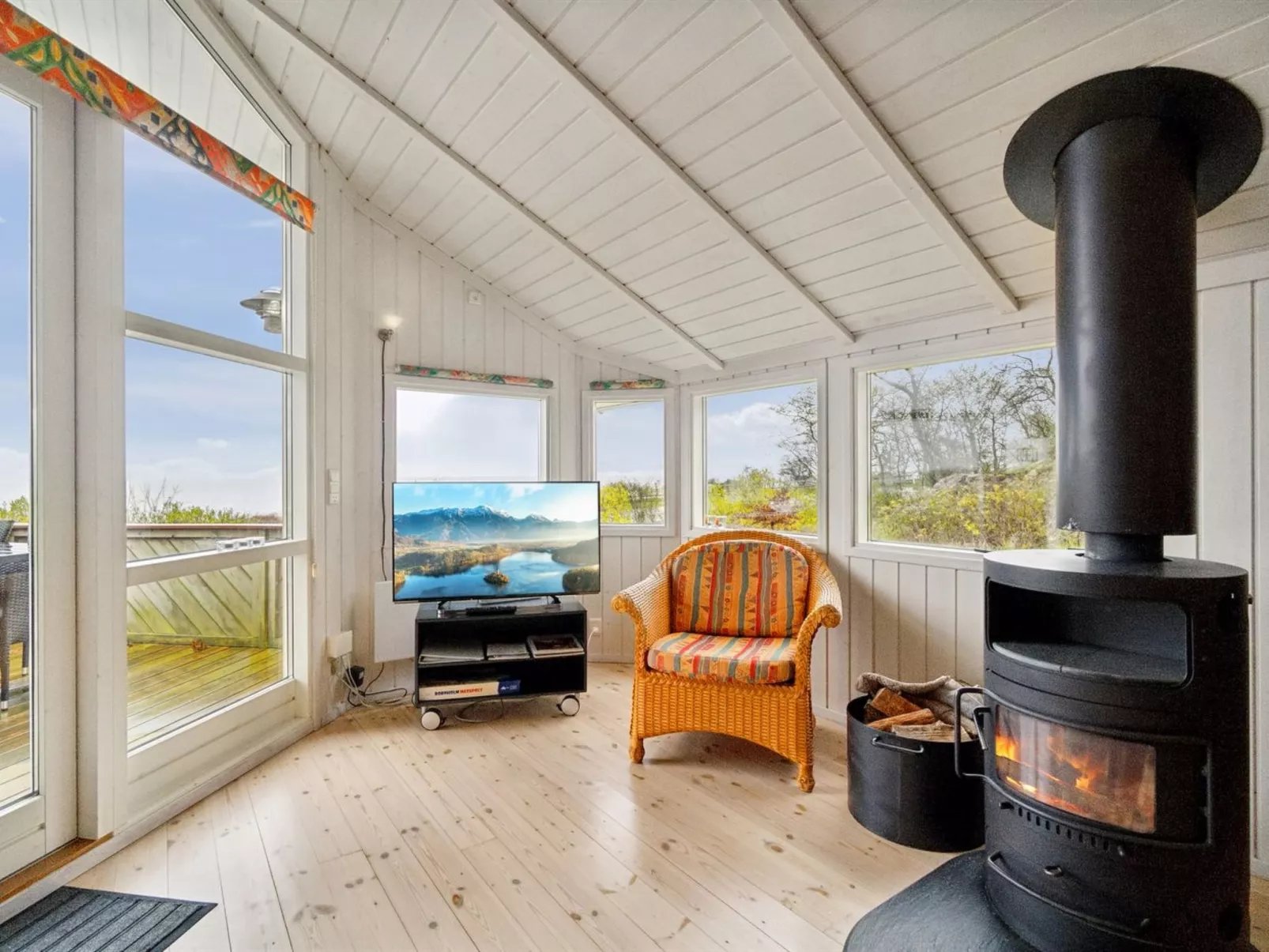 "Henric" - 75m from the sea-Drinnen