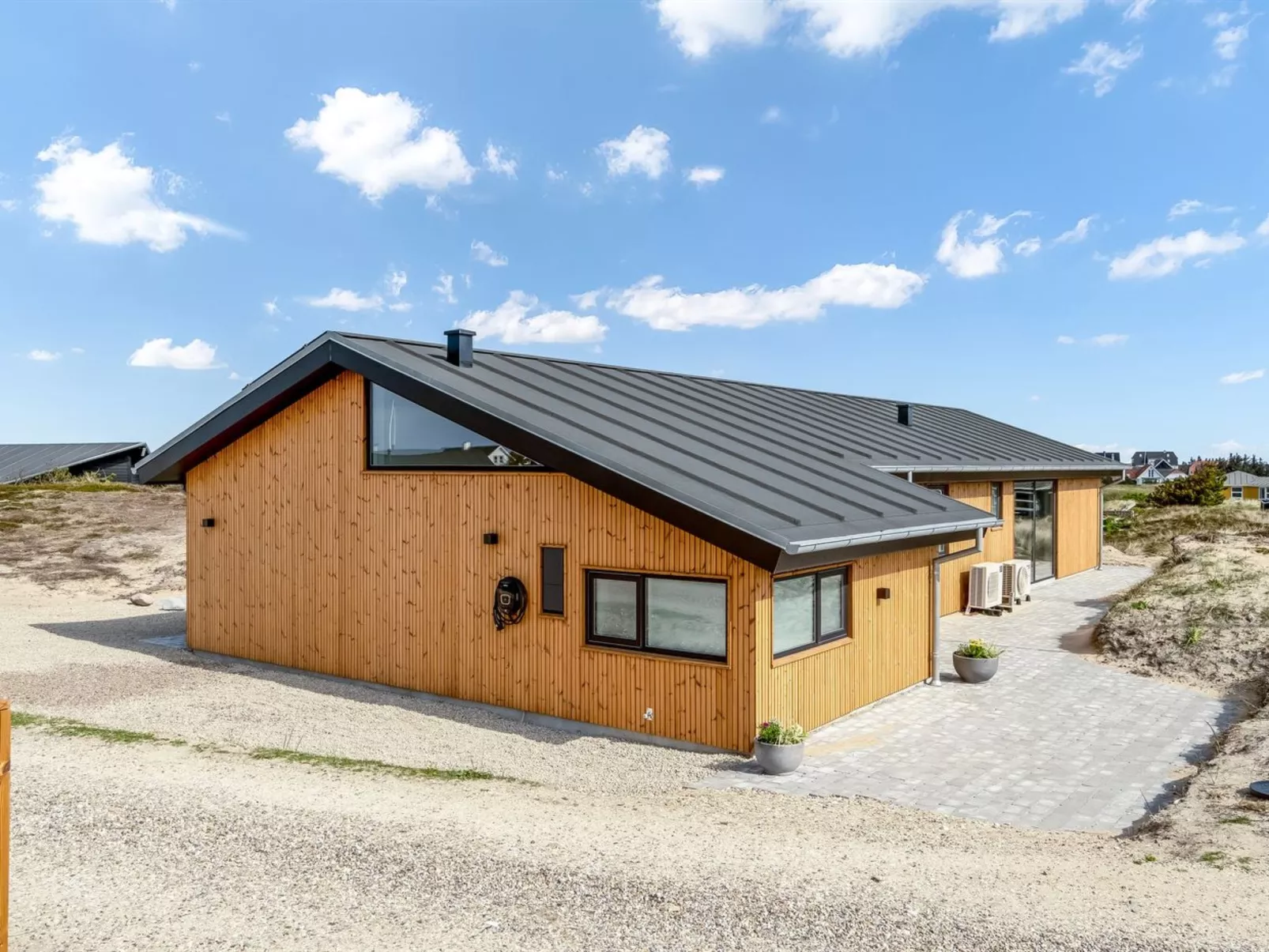 "Helga" - 650m from the sea-Draußen