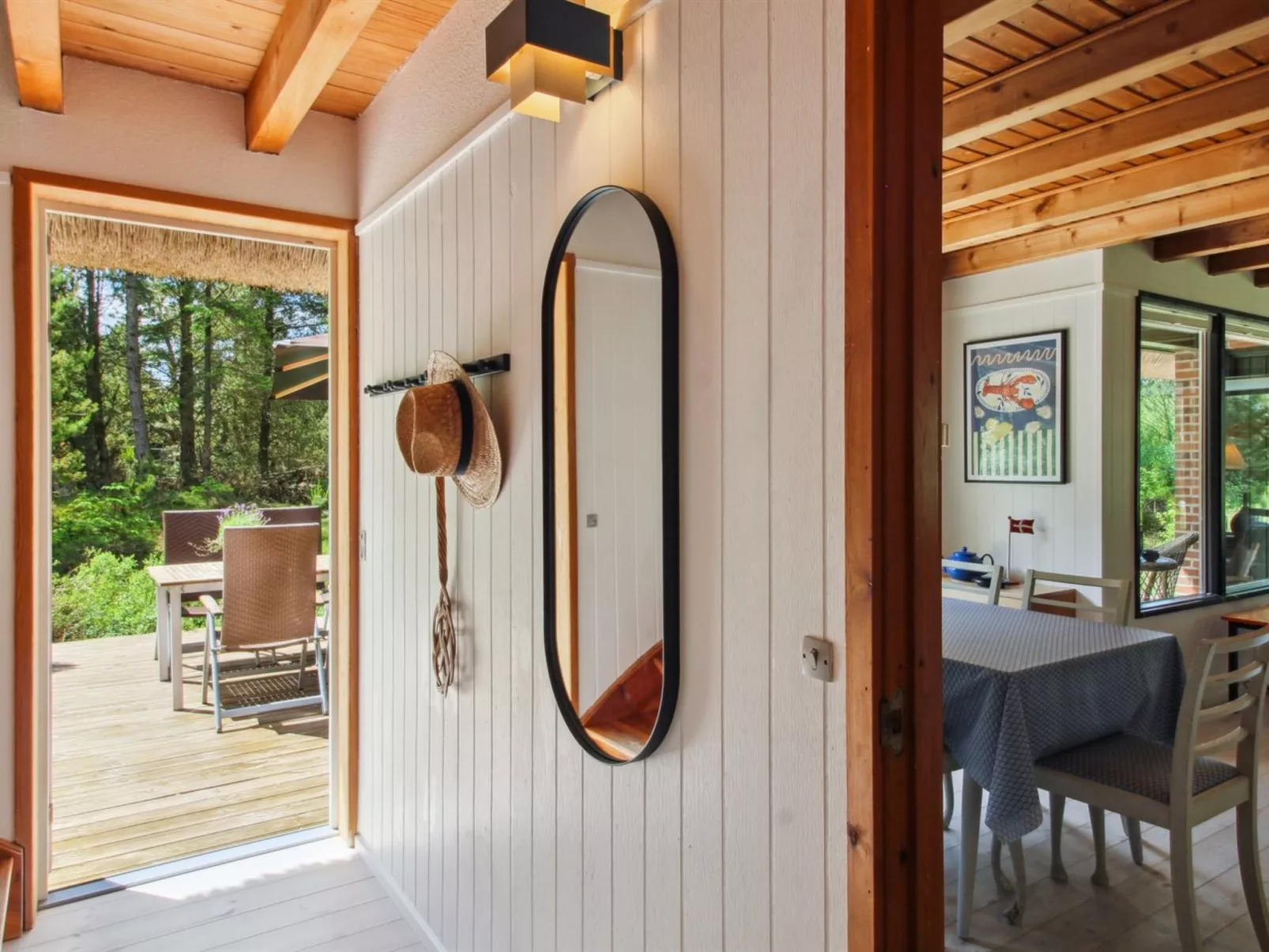 "Kersta" - 3.3km from the sea-Inside