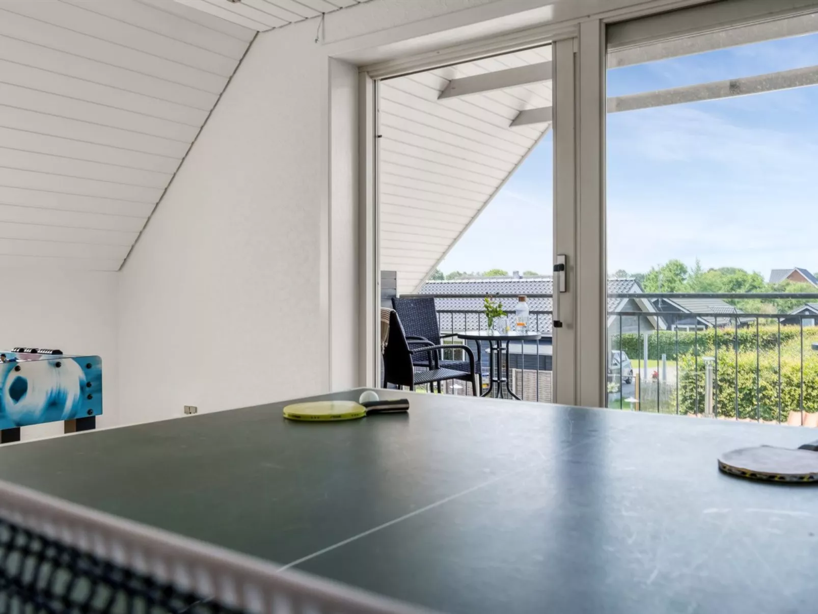 "Sissela" -  from the sea-Drinnen