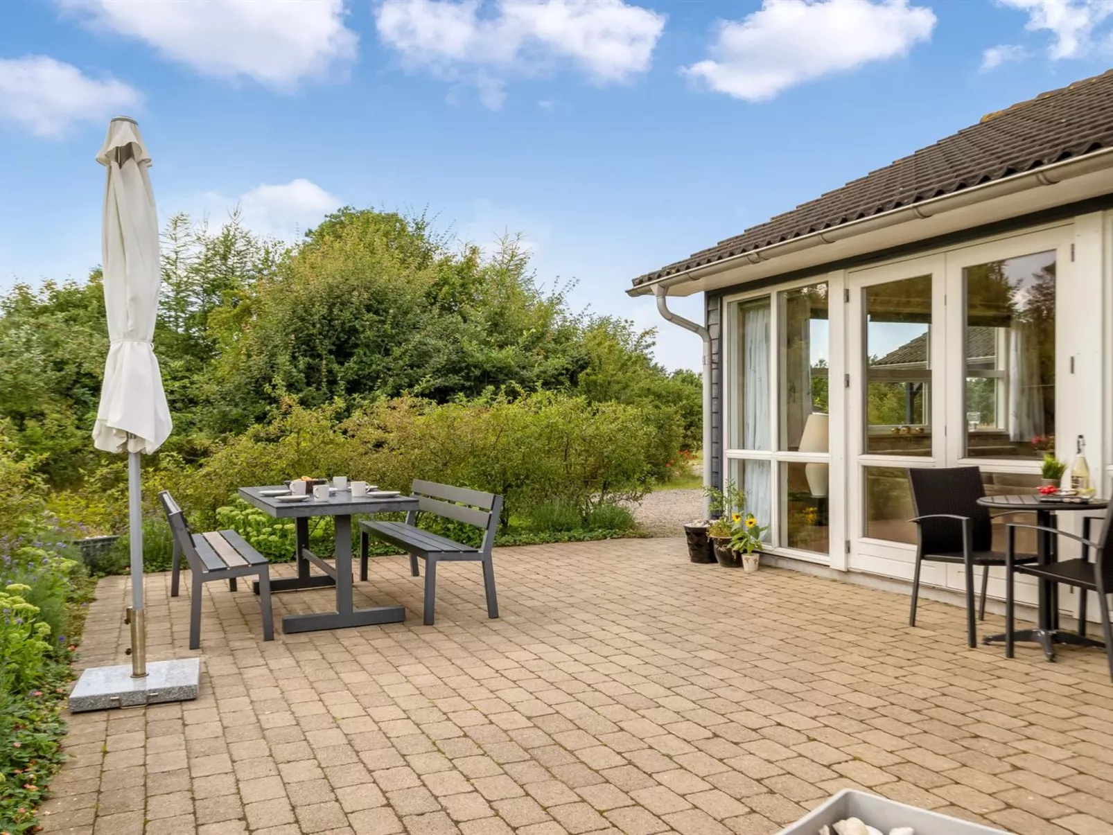 "Lari" - 600m from the sea-Outside