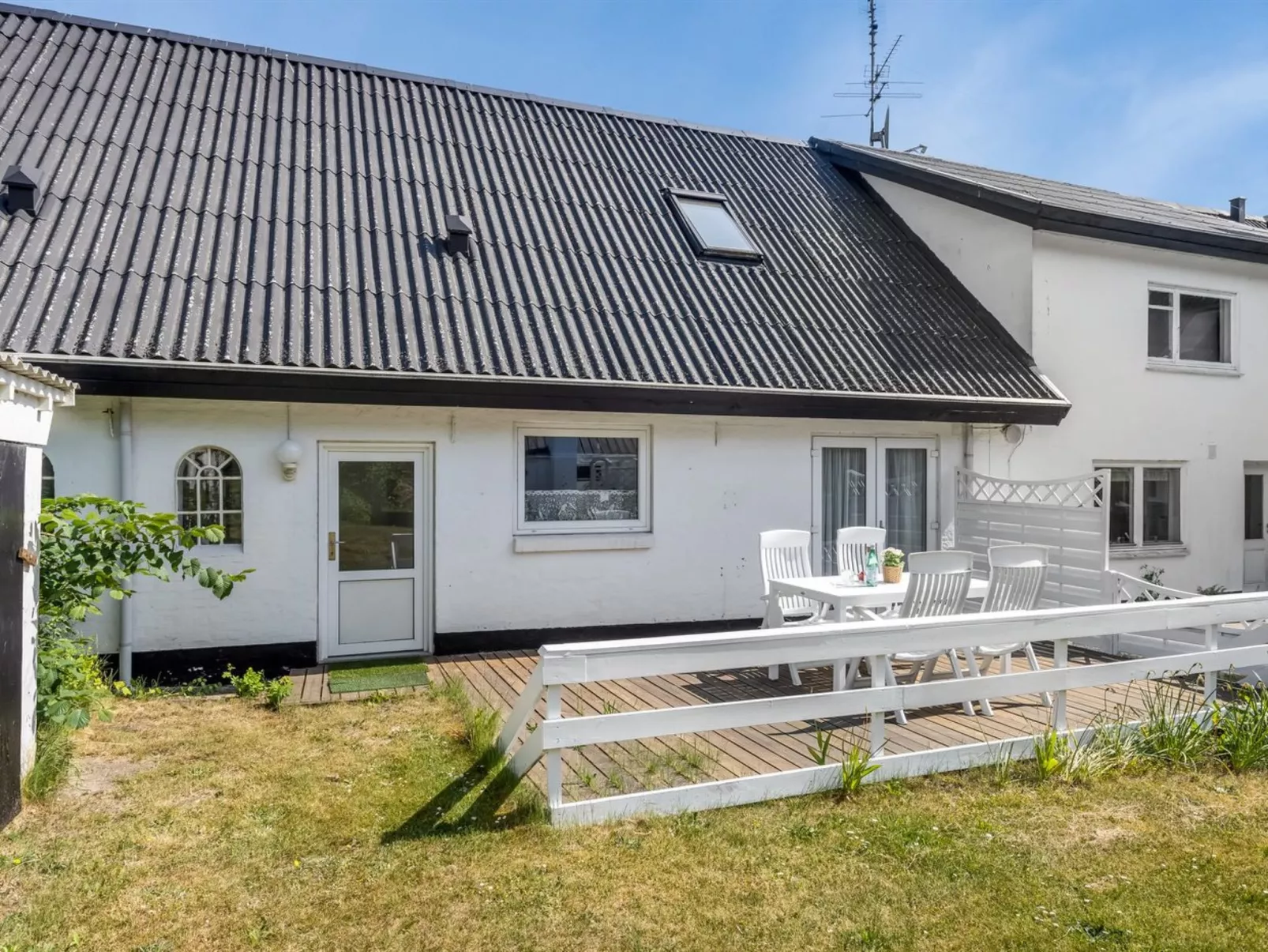 "Gilbert" - 500m from the sea-Draußen