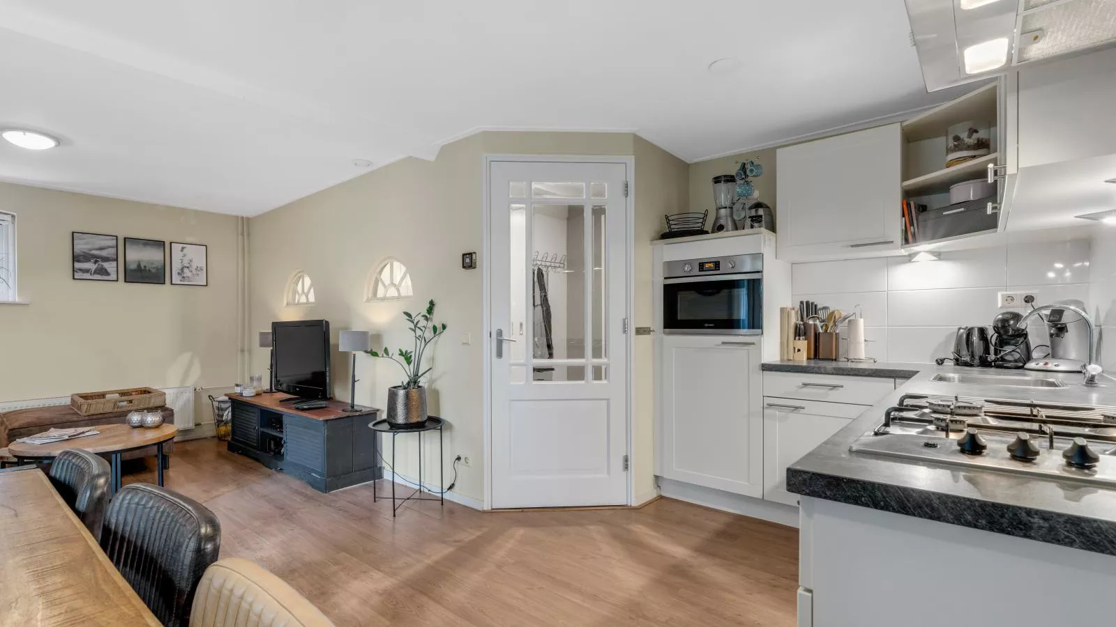 Rutershoeske-Kitchen