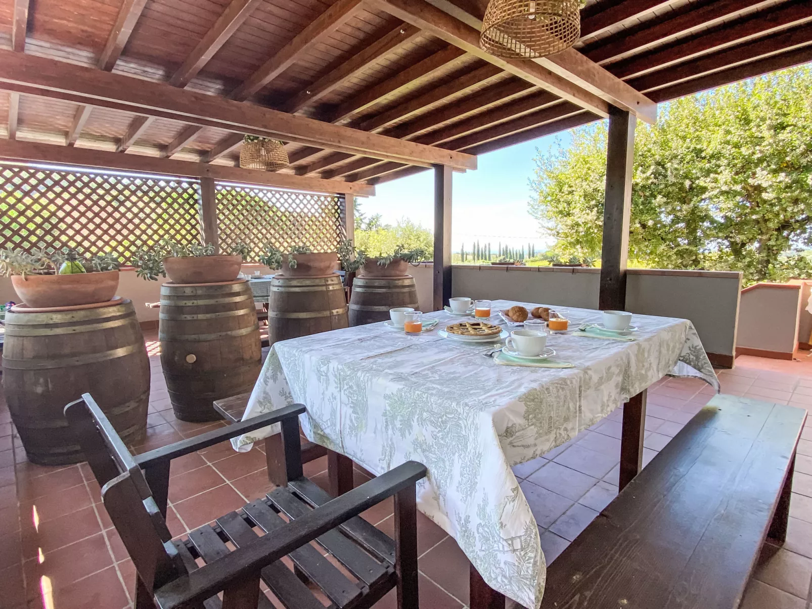 Casalvecchio-Outside