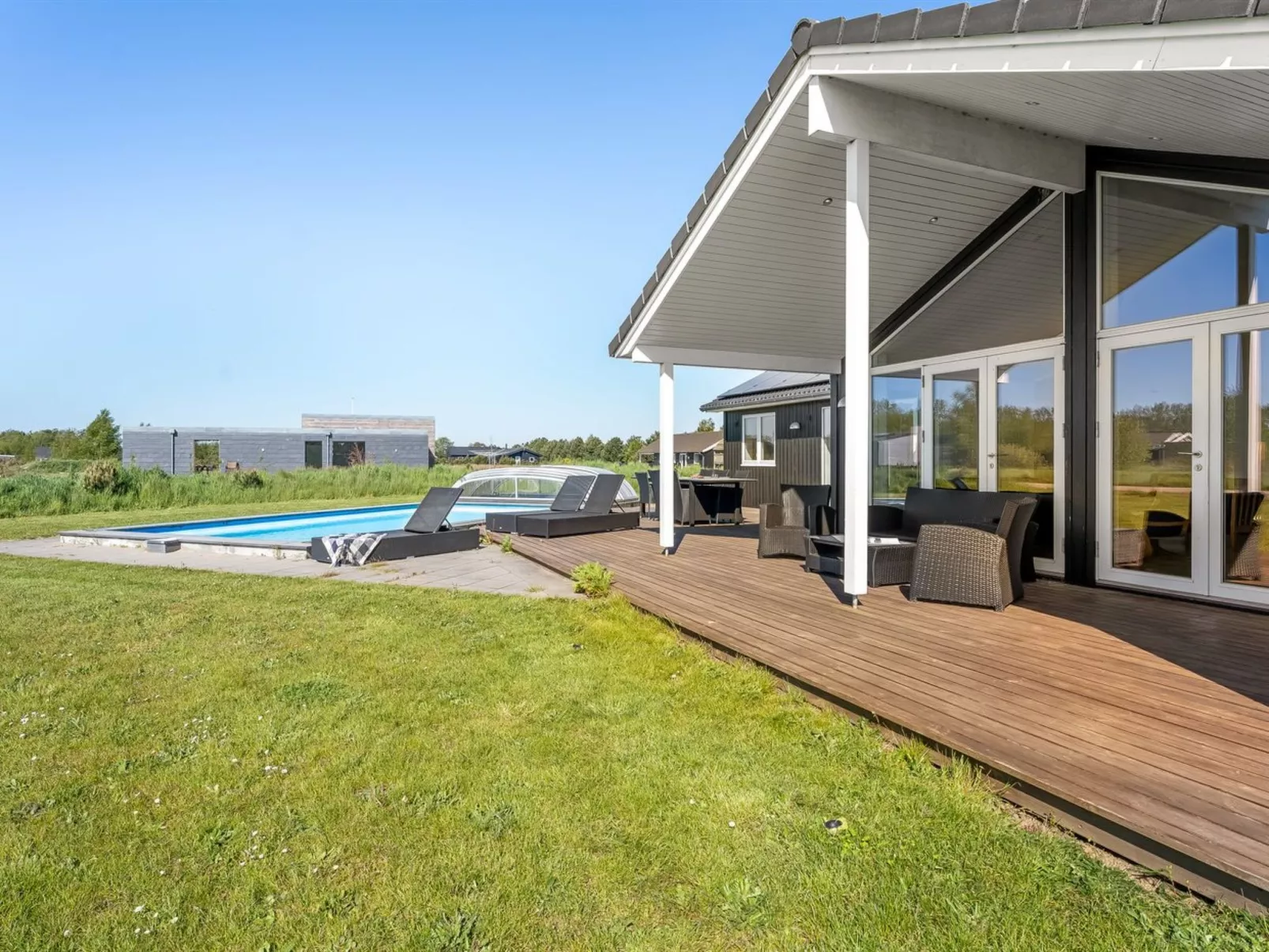 "Kiersten" - 800m from the sea-Outside