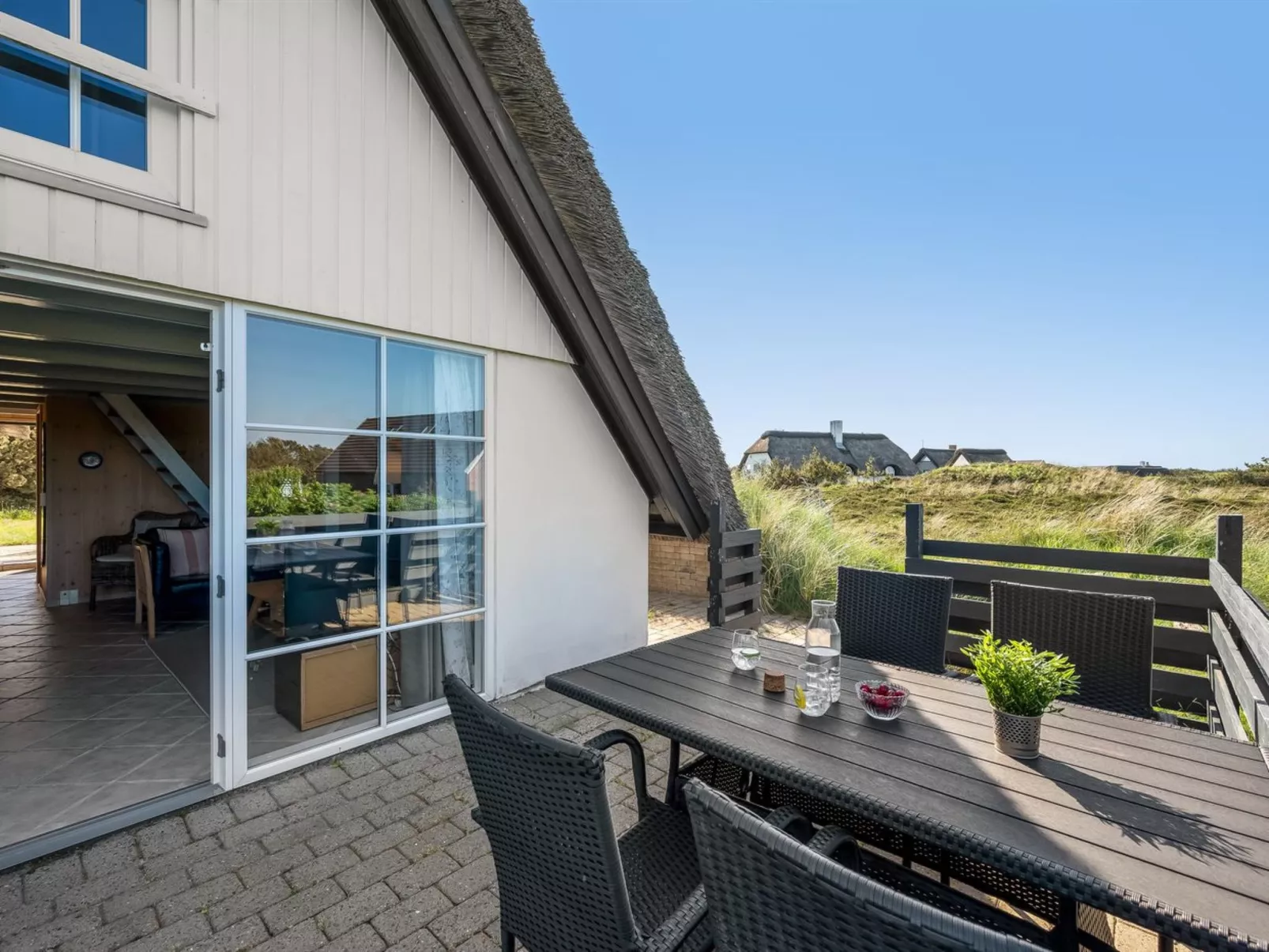 "Arlina" - 600m from the sea-Outside