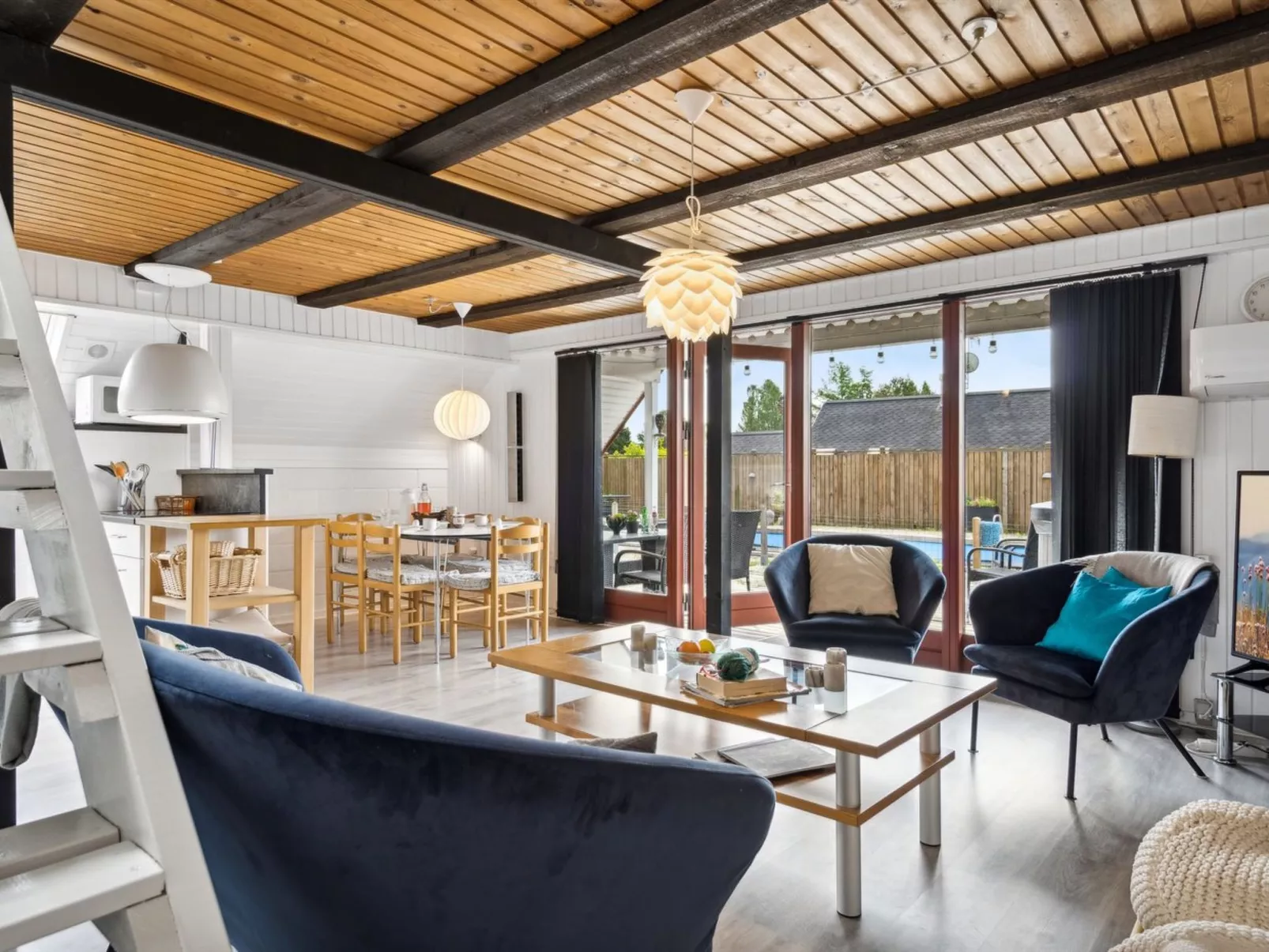 "Gunhilde" - 6km from the sea-Dedans