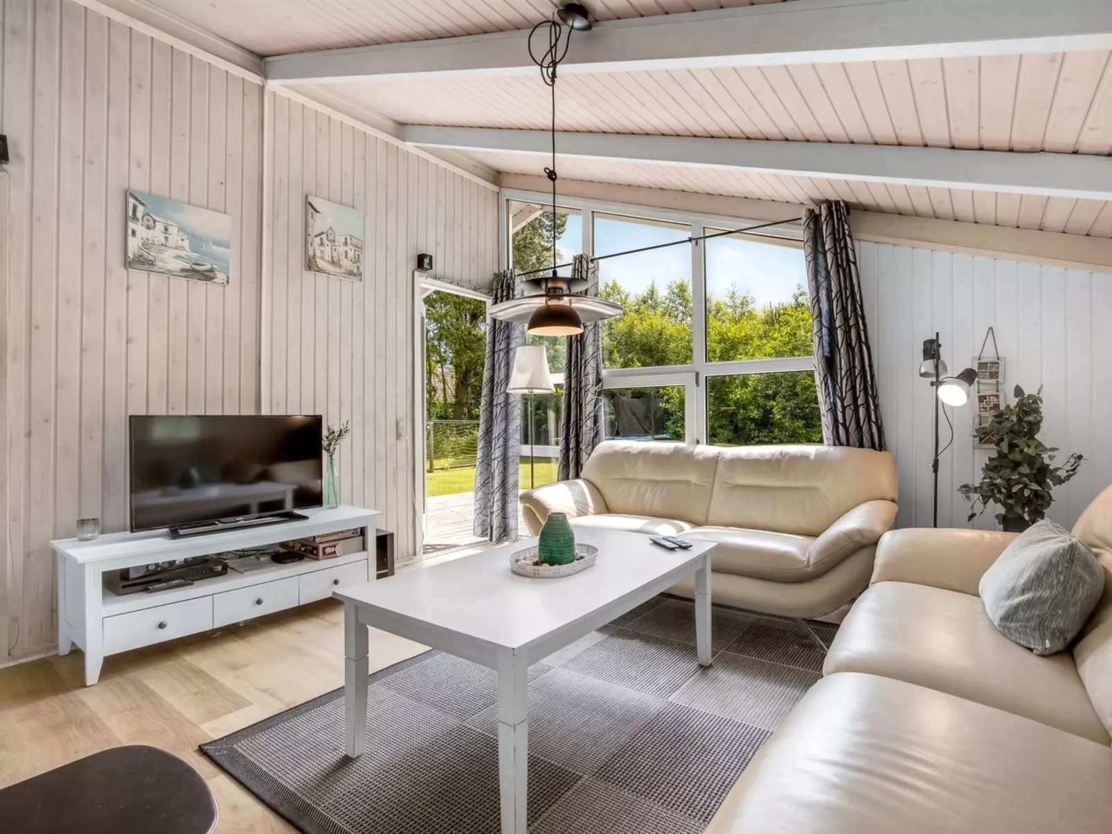 "Tabithe" - 500m from the sea-Drinnen