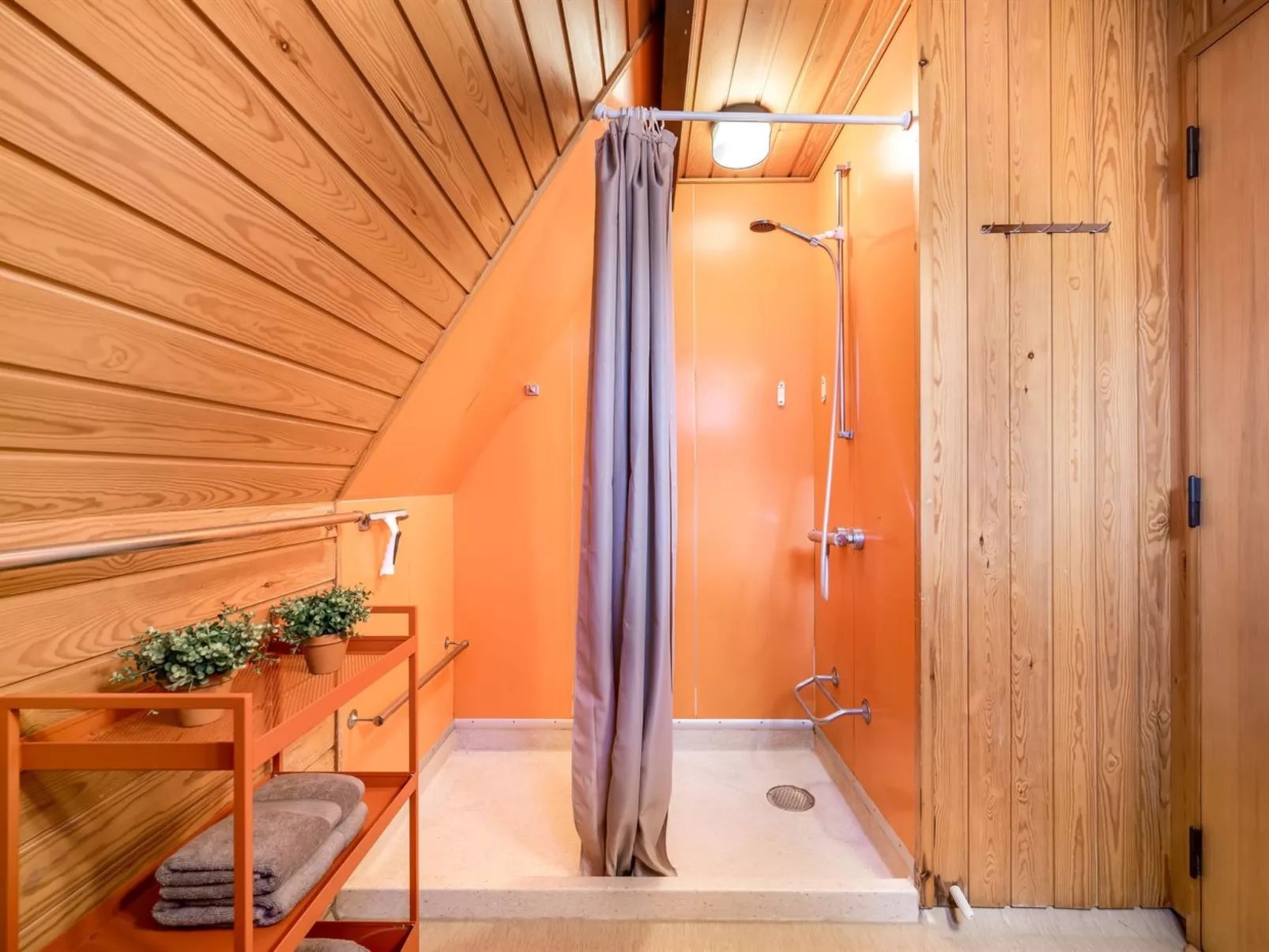 "Peta" - 1.6km from the sea-Inside