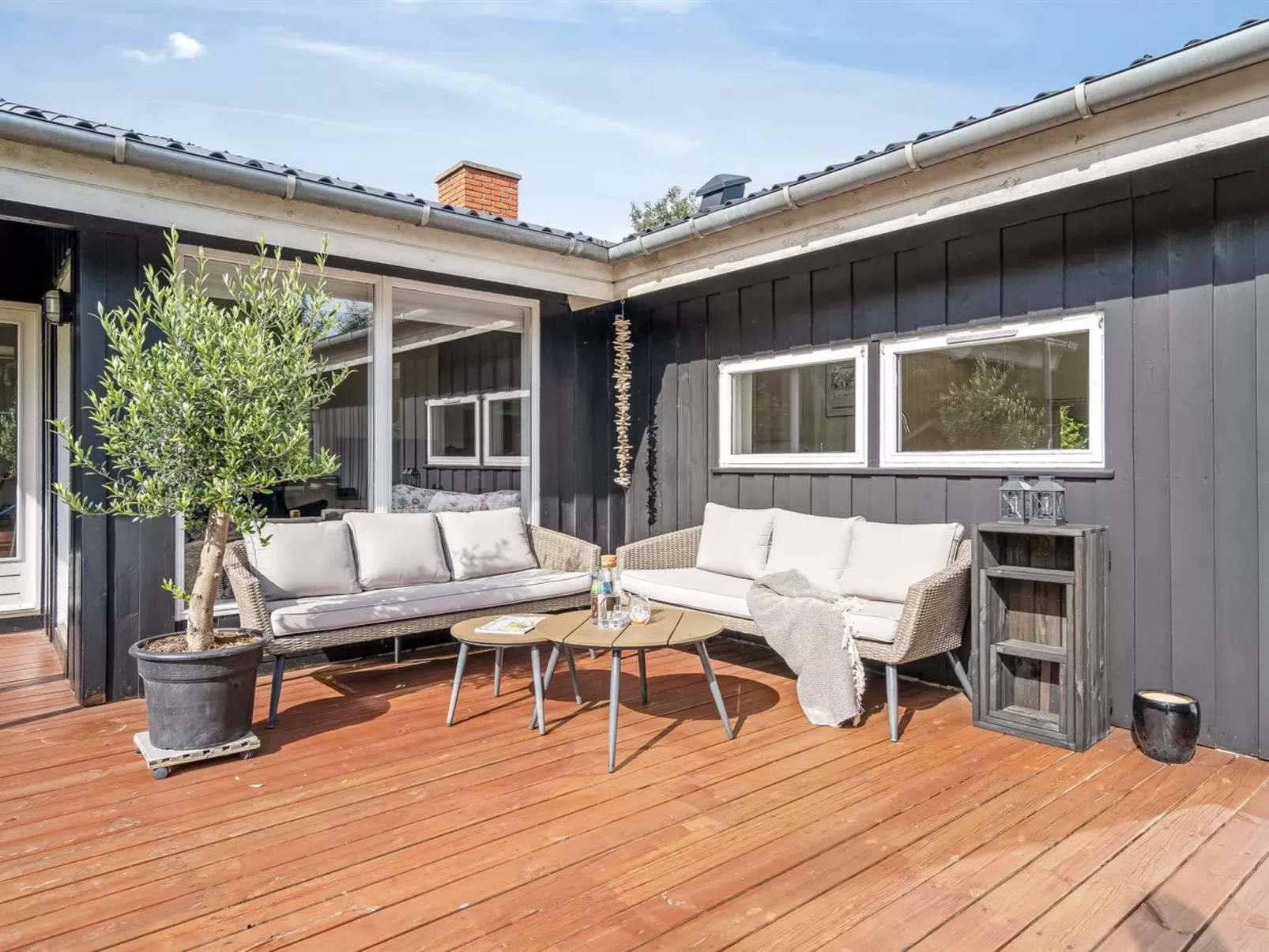 "Elnur" -  from the sea-Draußen