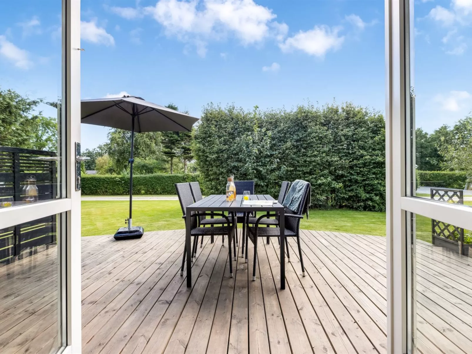 "Sylwia" - 250m to the fjord-Draußen