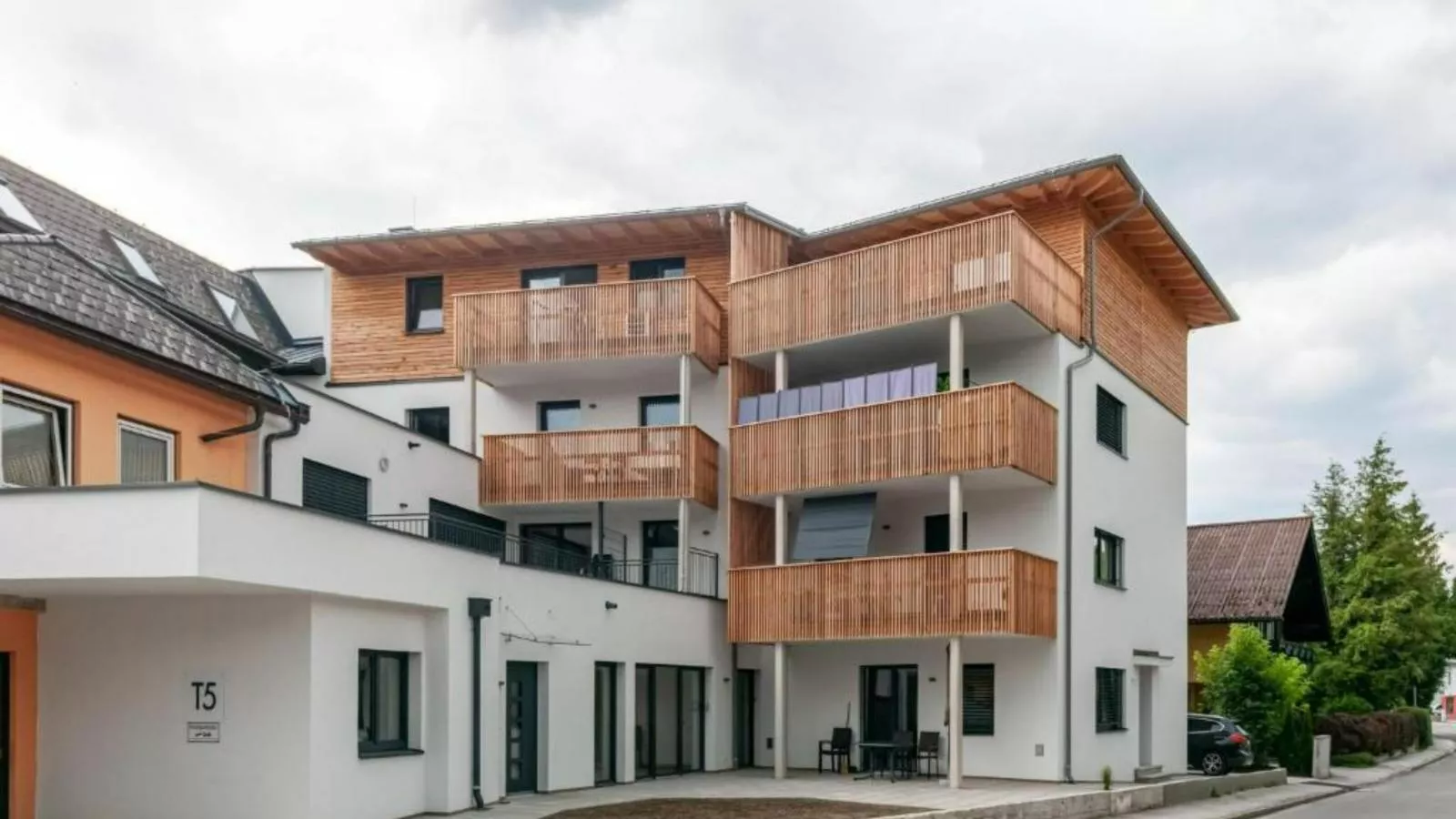 Grimming-Exterior in summer