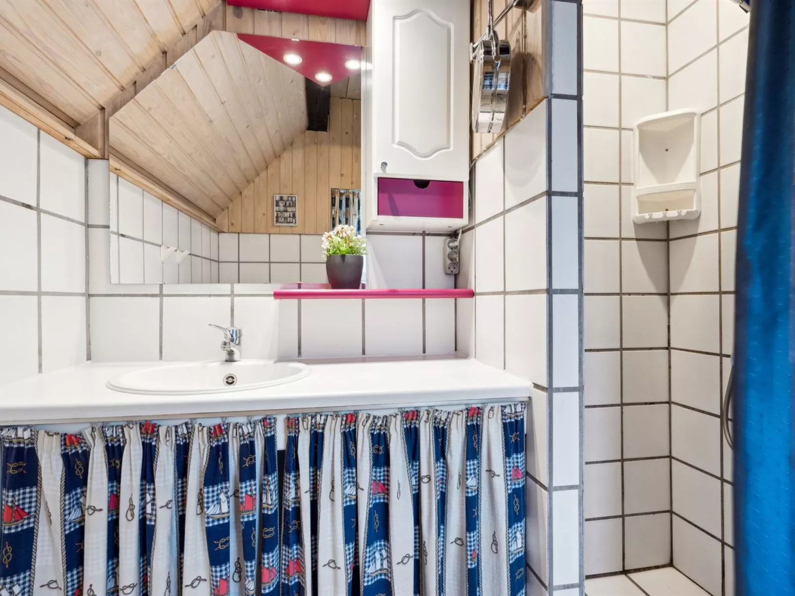 "Carolin" - 300m from the sea-Dedans