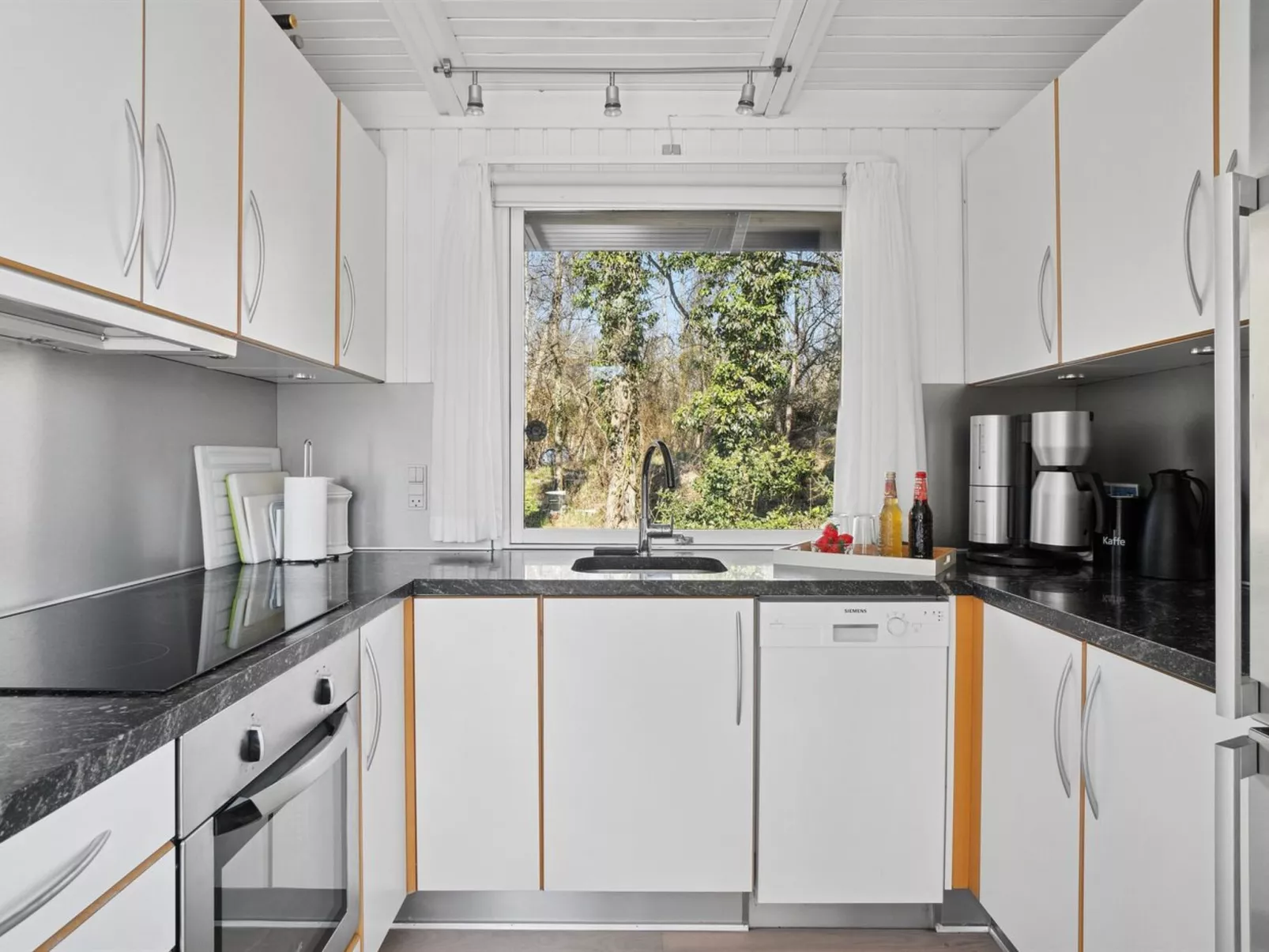 "Caren" - 75m from the sea-Inside