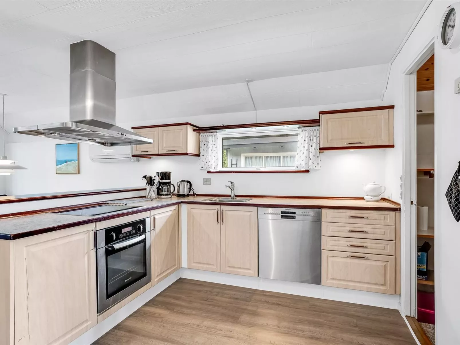 "Frida" - 125m from the sea-Inside