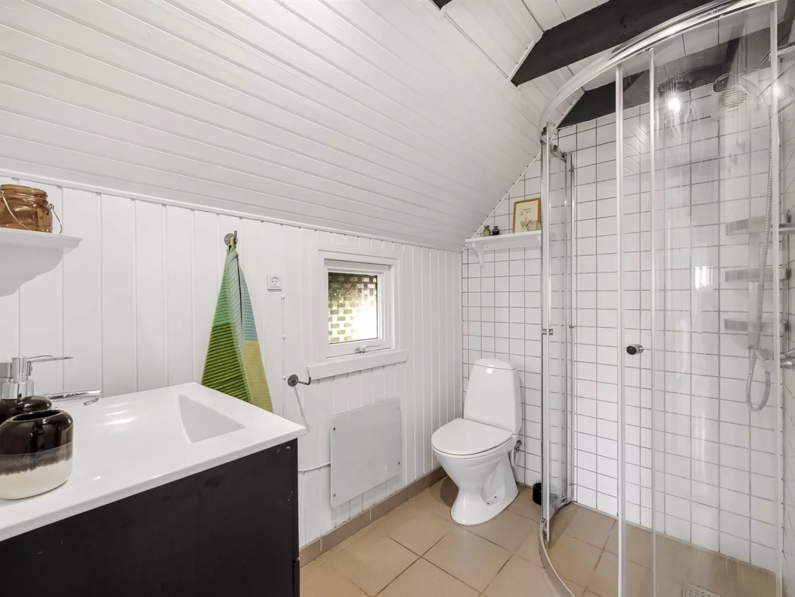 "Sampo" - 150m to the fjord-Drinnen