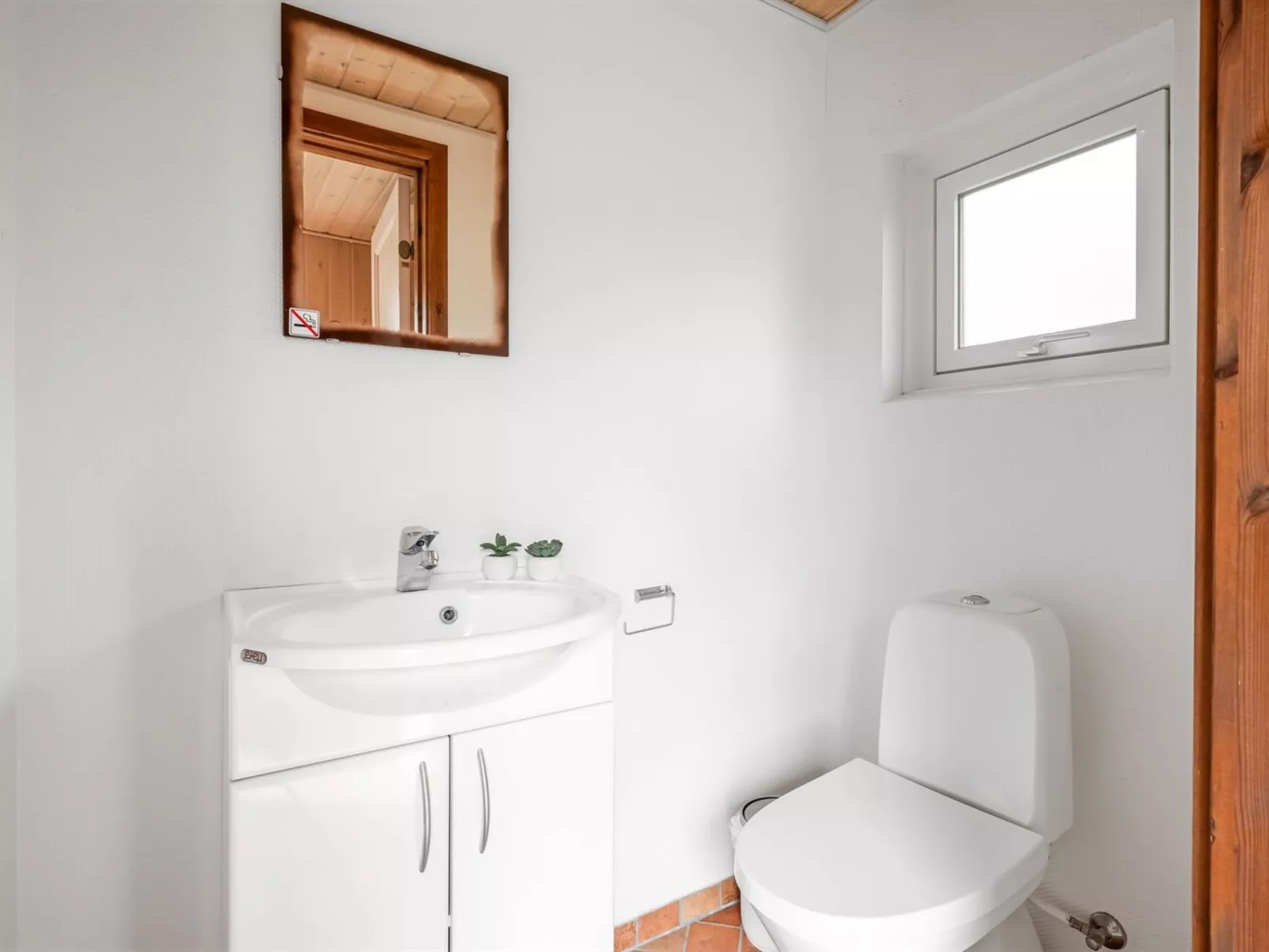 "Thorger" - 550m from the sea-Inside