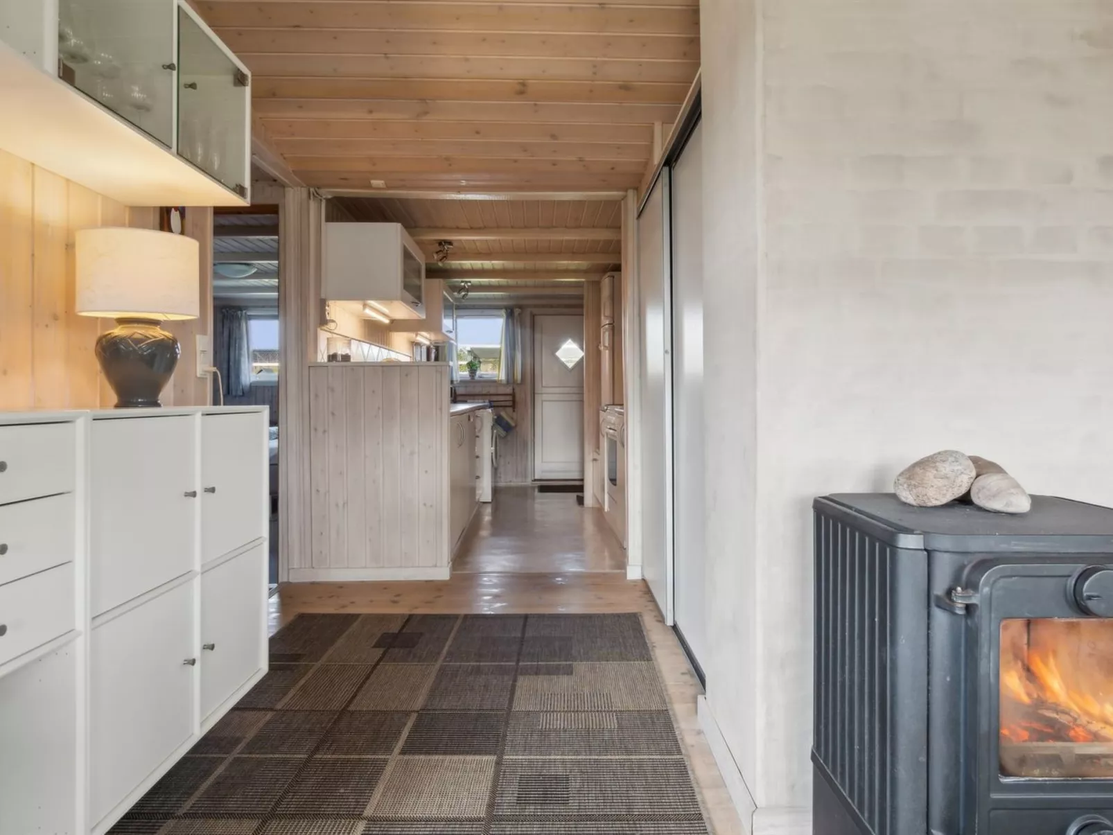 "Bjarni" - 175m from the sea-Dedans