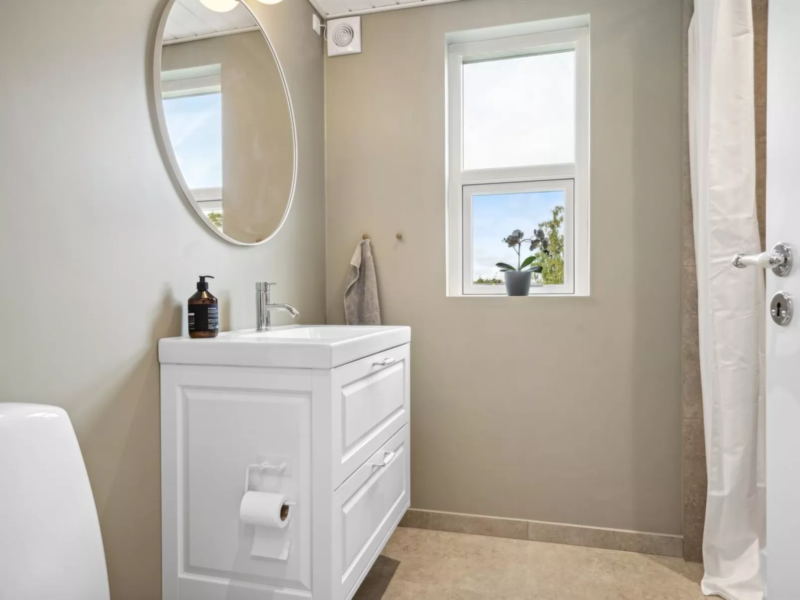 "Maureen" - 300m from the sea-Drinnen