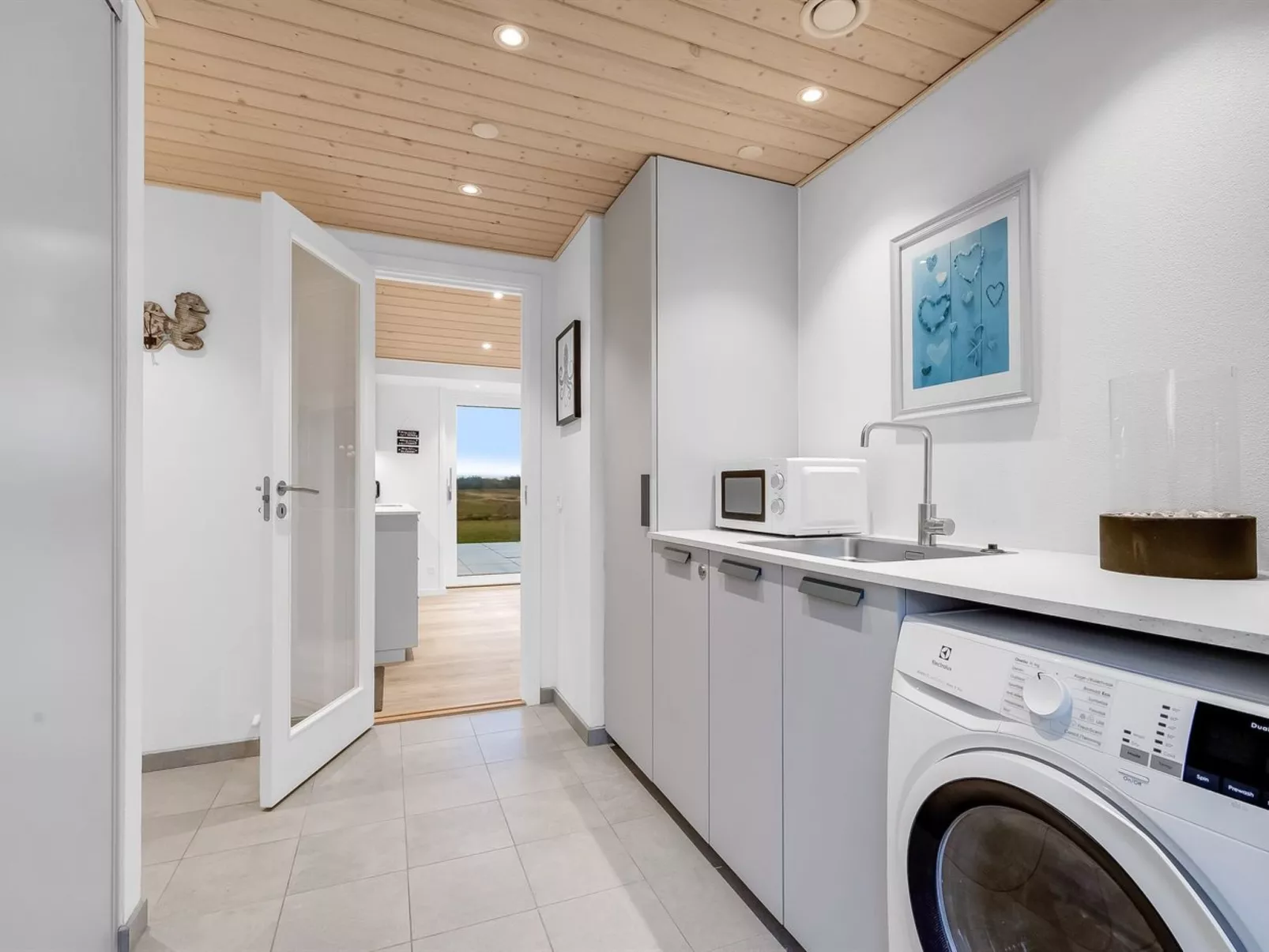 "Corina" - 850m to the fjord-Dedans