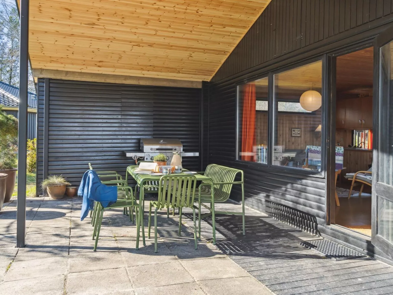 "Laghmund" -  from the sea-Dehors