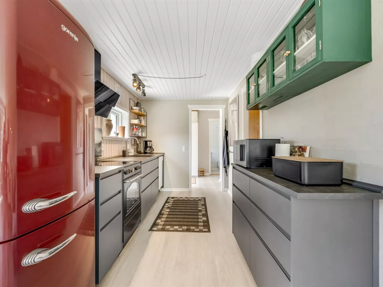 "Hermanni" -  from the sea-Inside