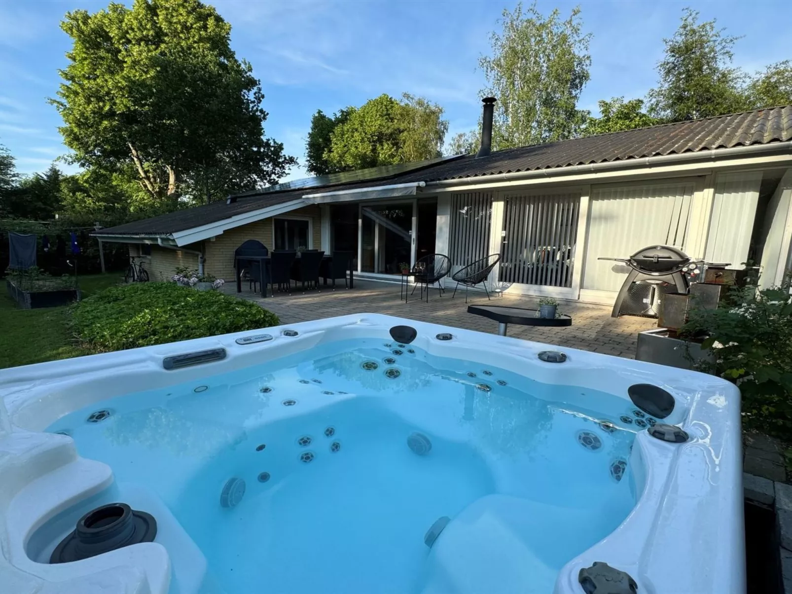 "Hjalmine" - 1.4km from the sea-Inside