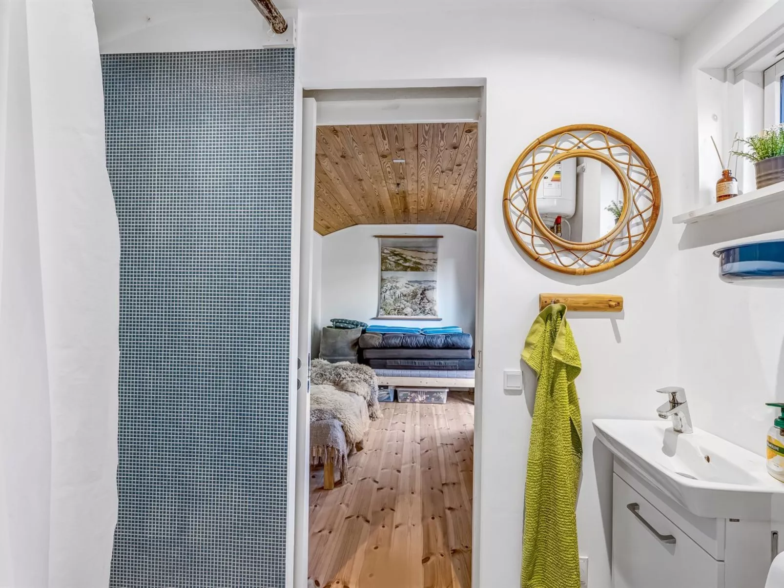 "Heraldine" - 400m from the sea-Dedans