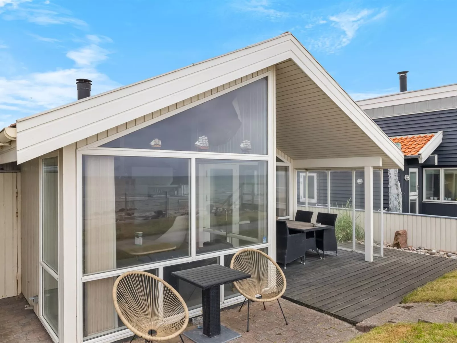 "Aswith" - 5m from the sea-Dehors